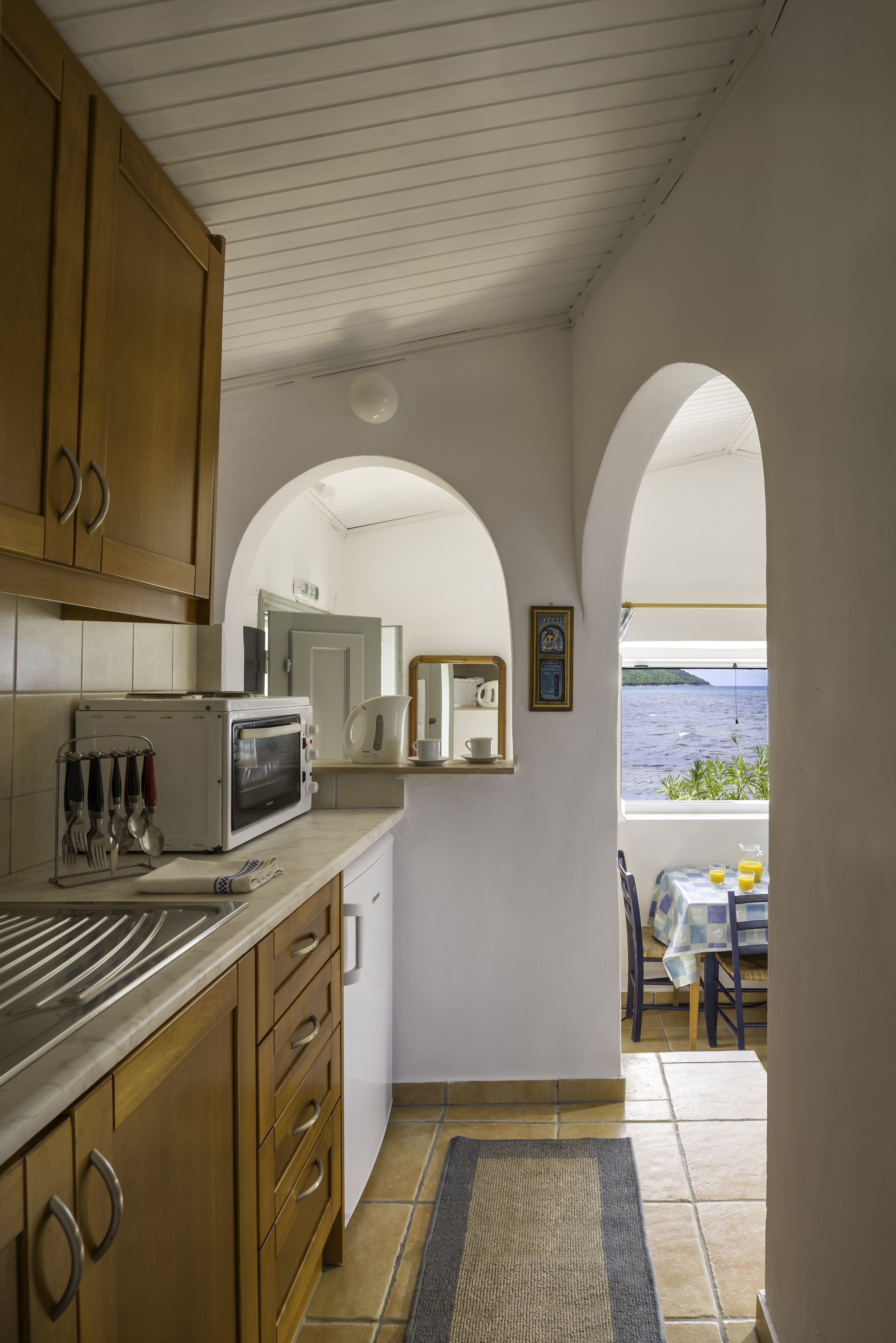 Apraos House & Studio - Image 14