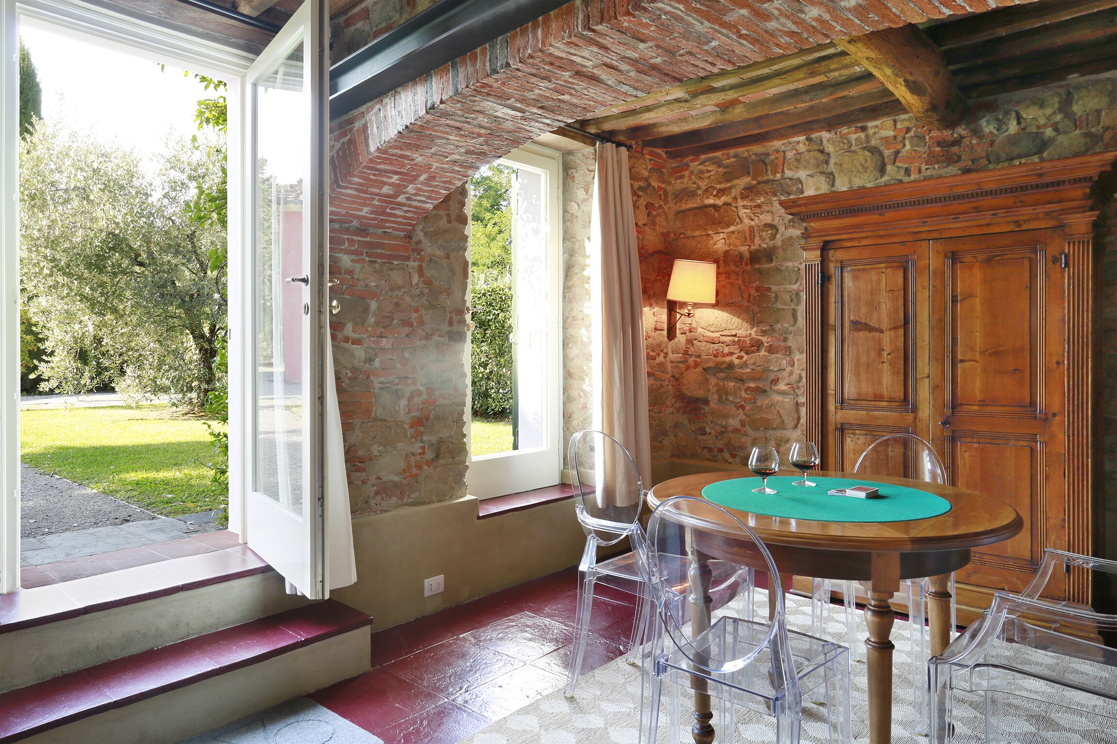 La Cantina - Image 3