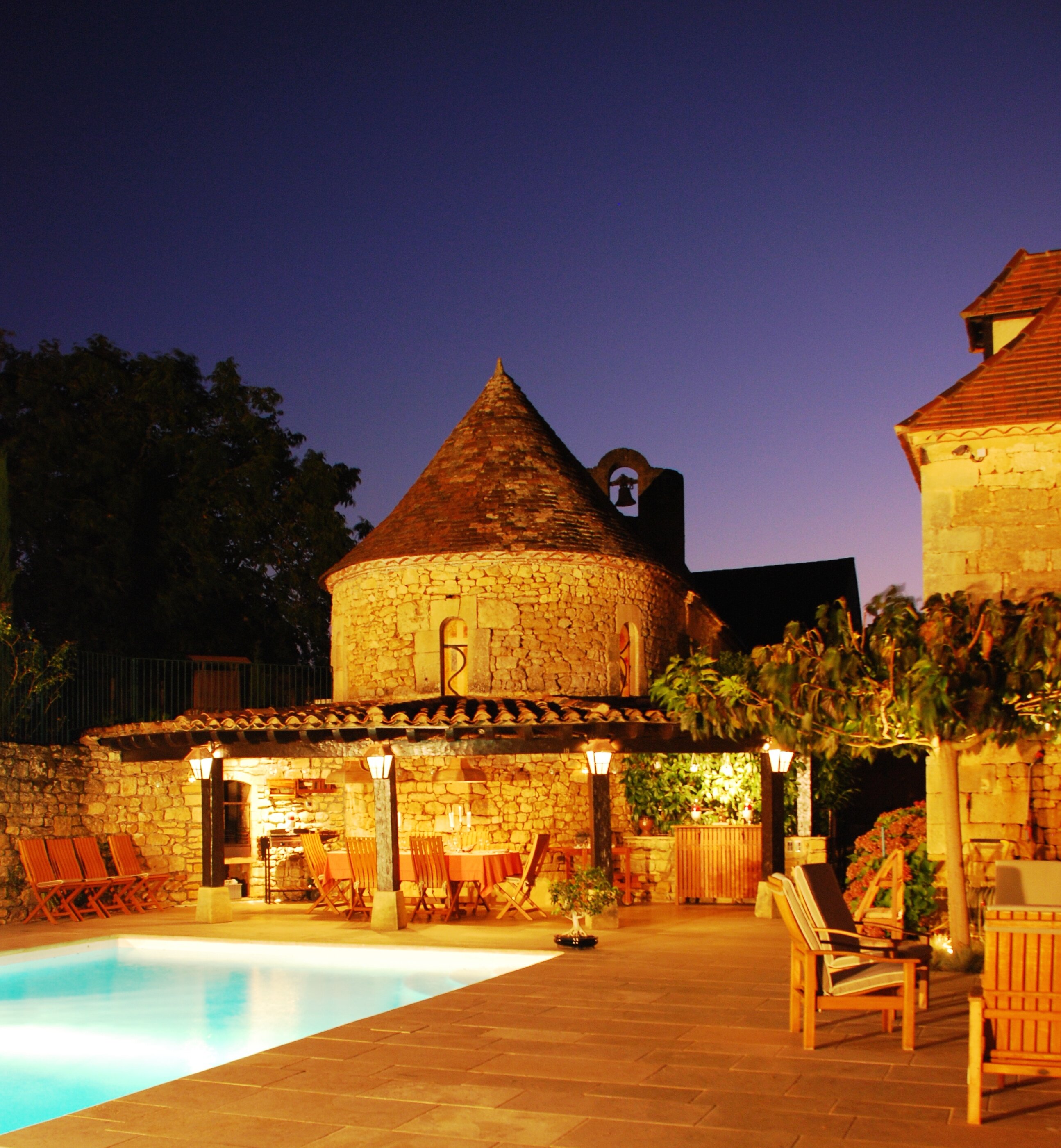 Le Village - Image 16