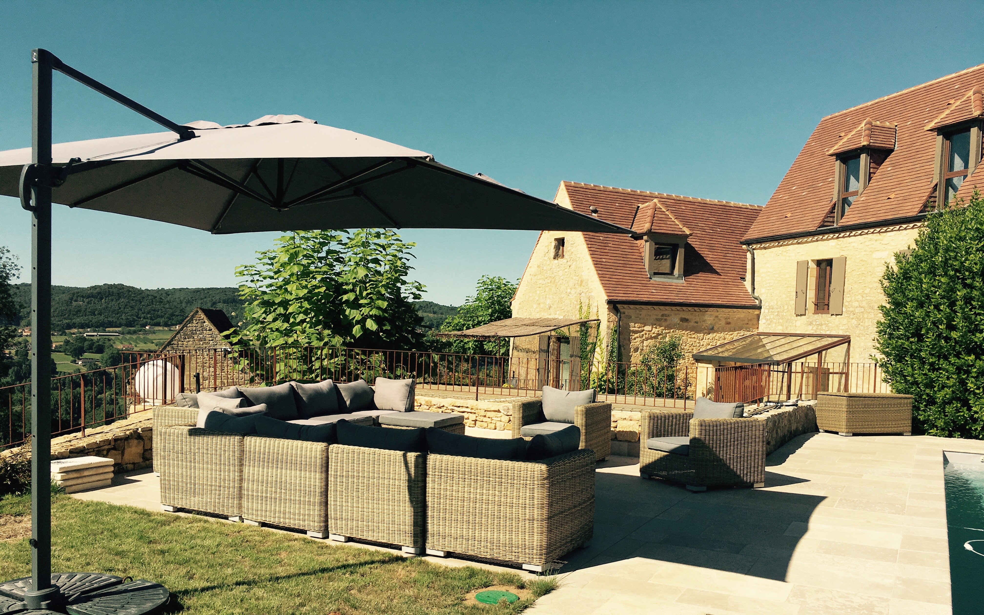 Le Village - Image 4