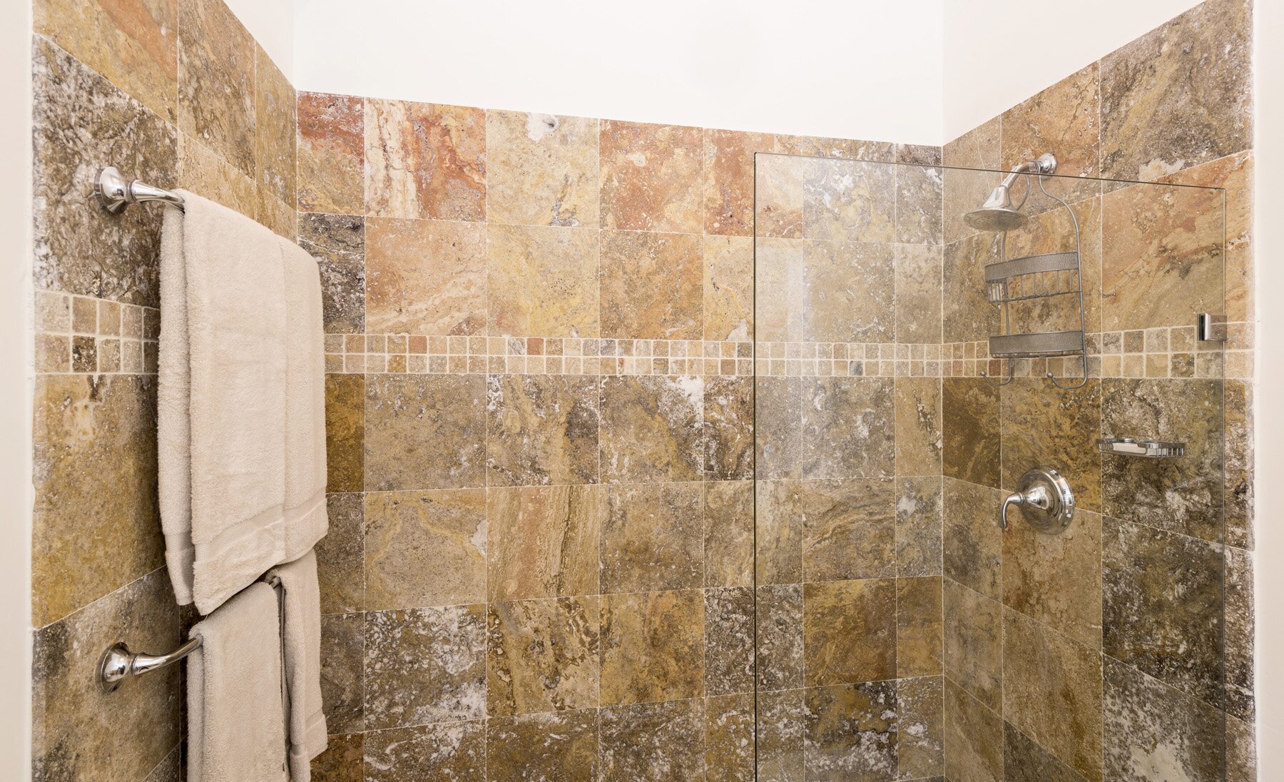 Sandalwood House - Image 10