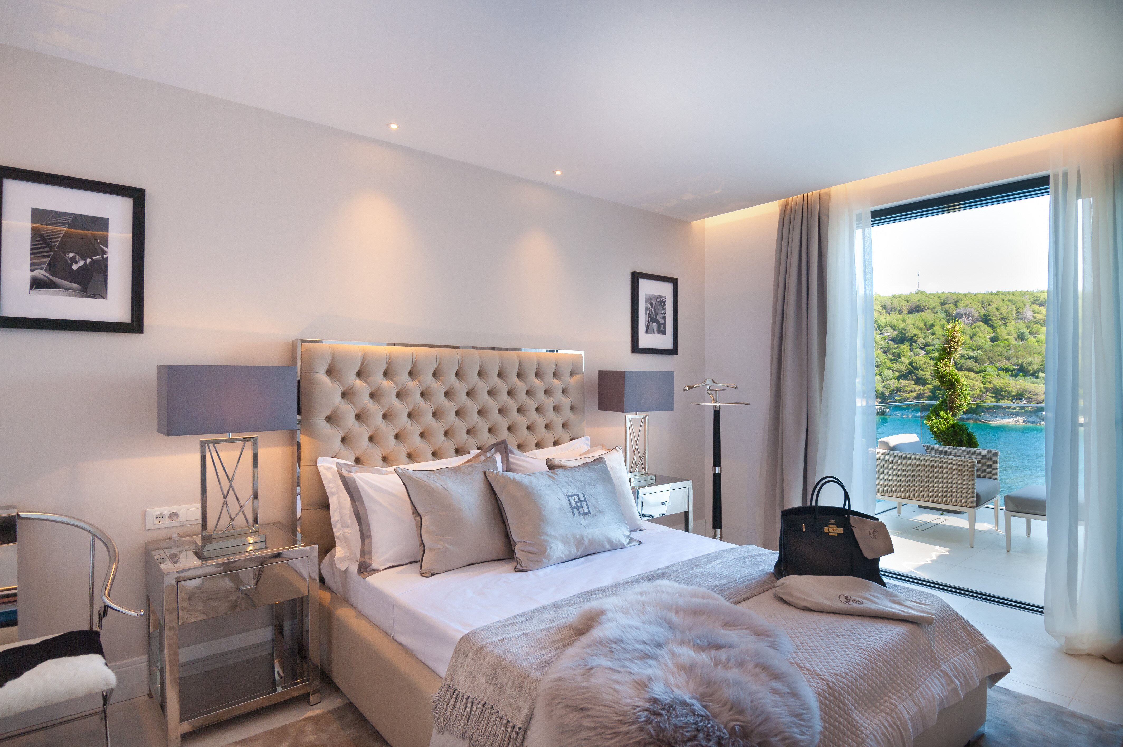 Sumartin Bay House - Image 4