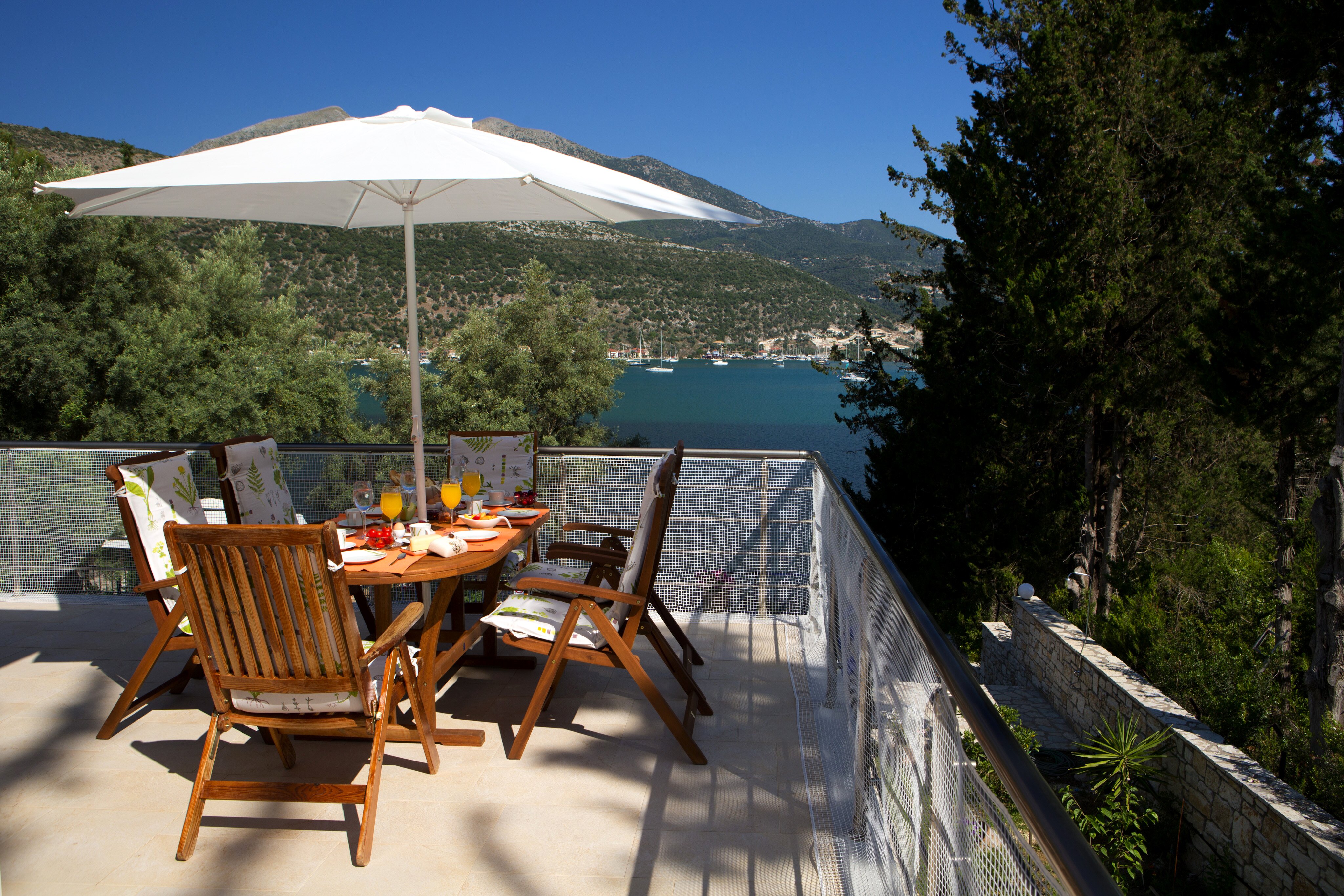 Water House - Image 8