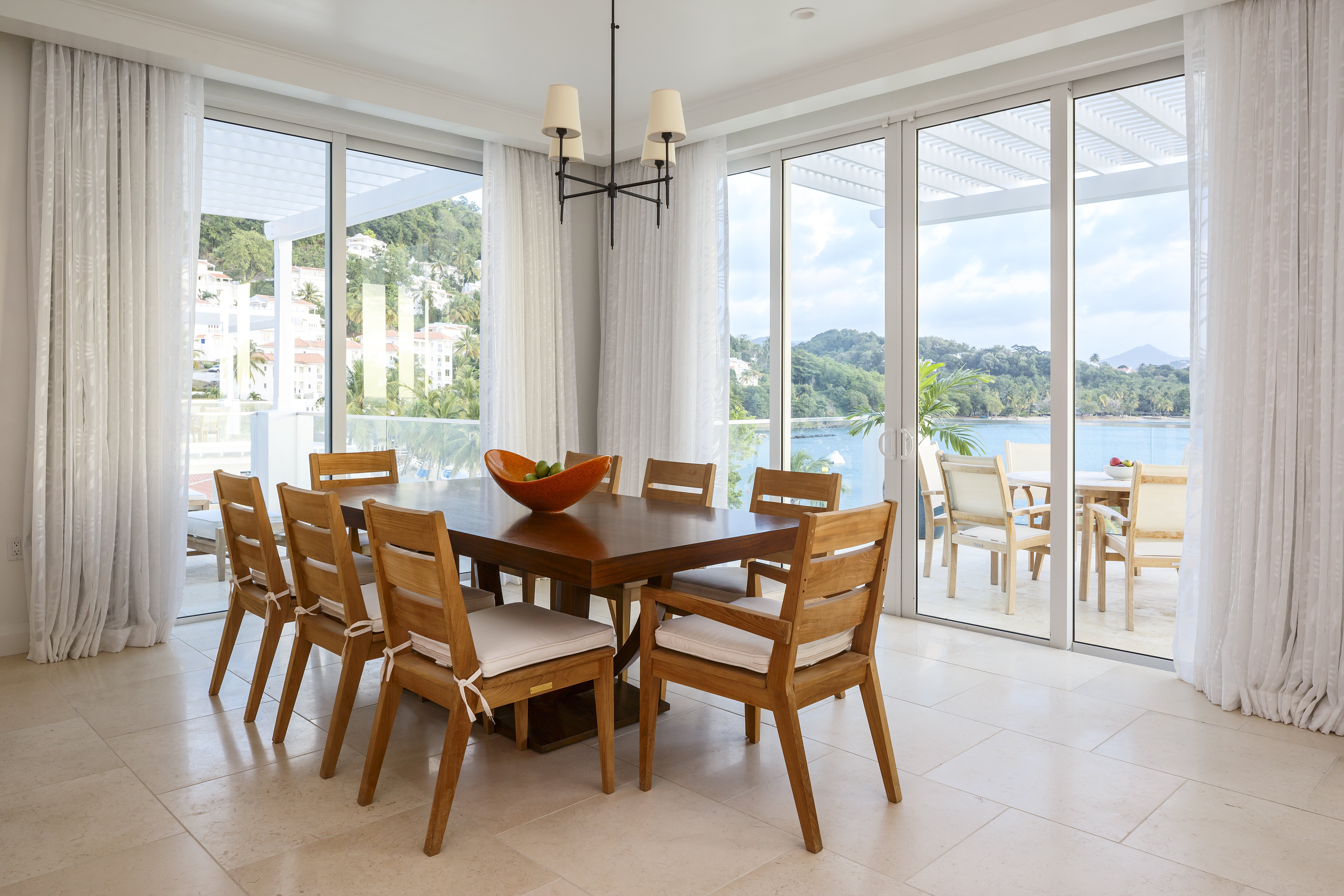 Windjammer Luxury Beachfront Villa - 2BD - Image 10