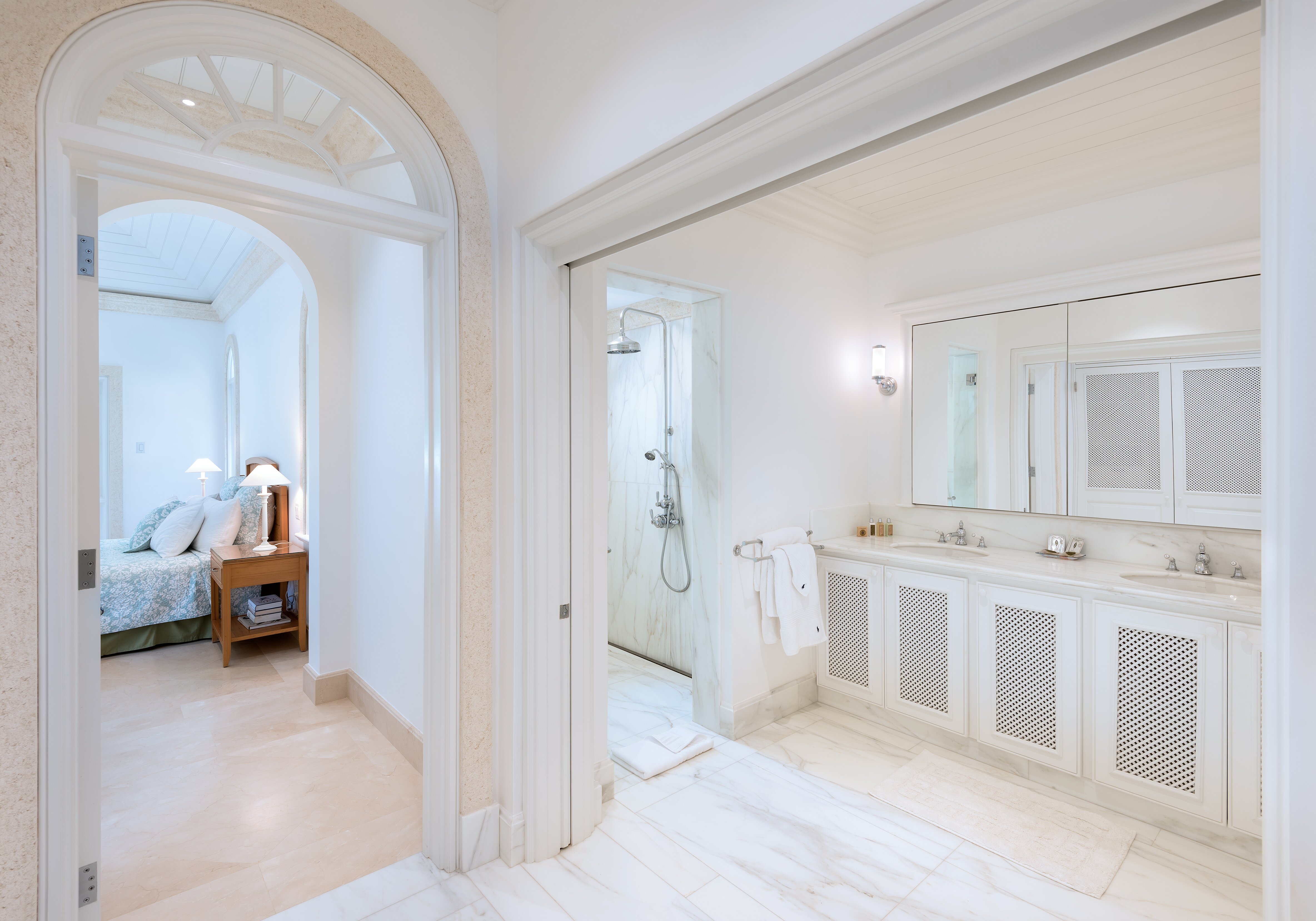 Hemingway House - Image 10