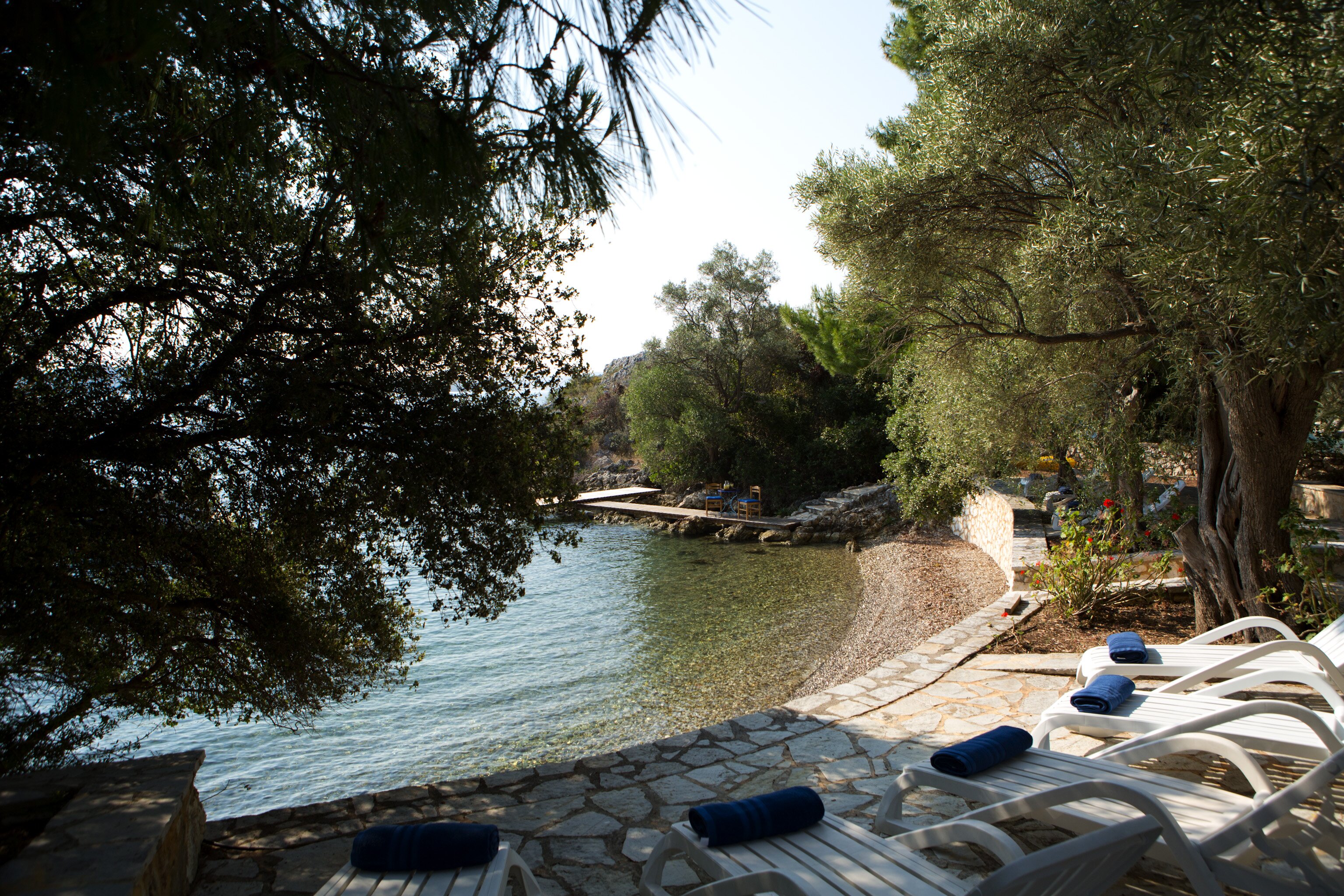 Water's Edge - Image 11