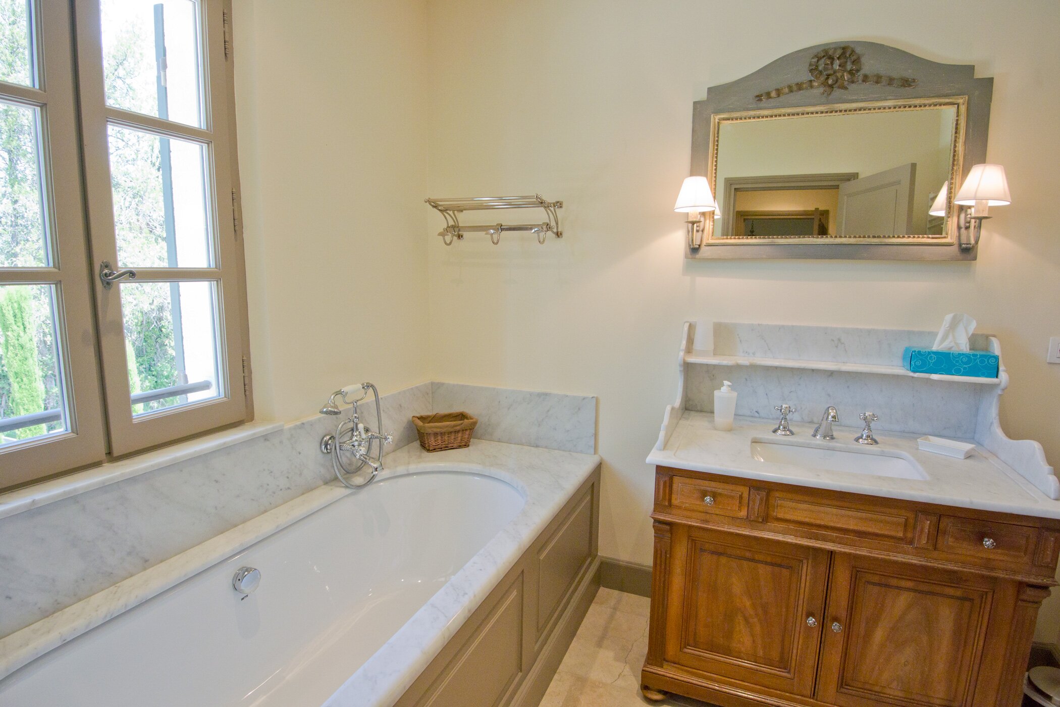 Bastide des Alpilles - Image 10