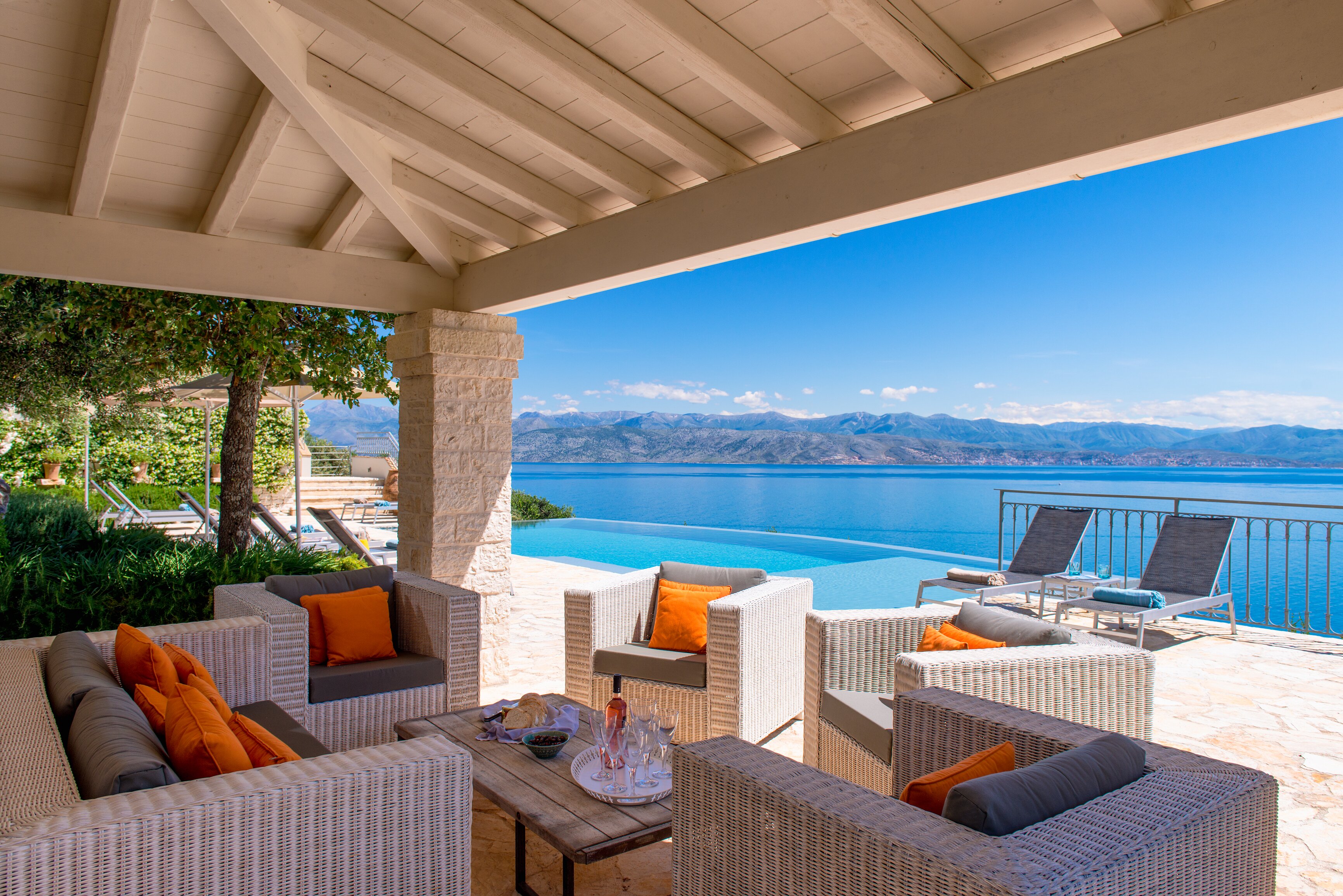 Kalamaki Bay House - Image 4