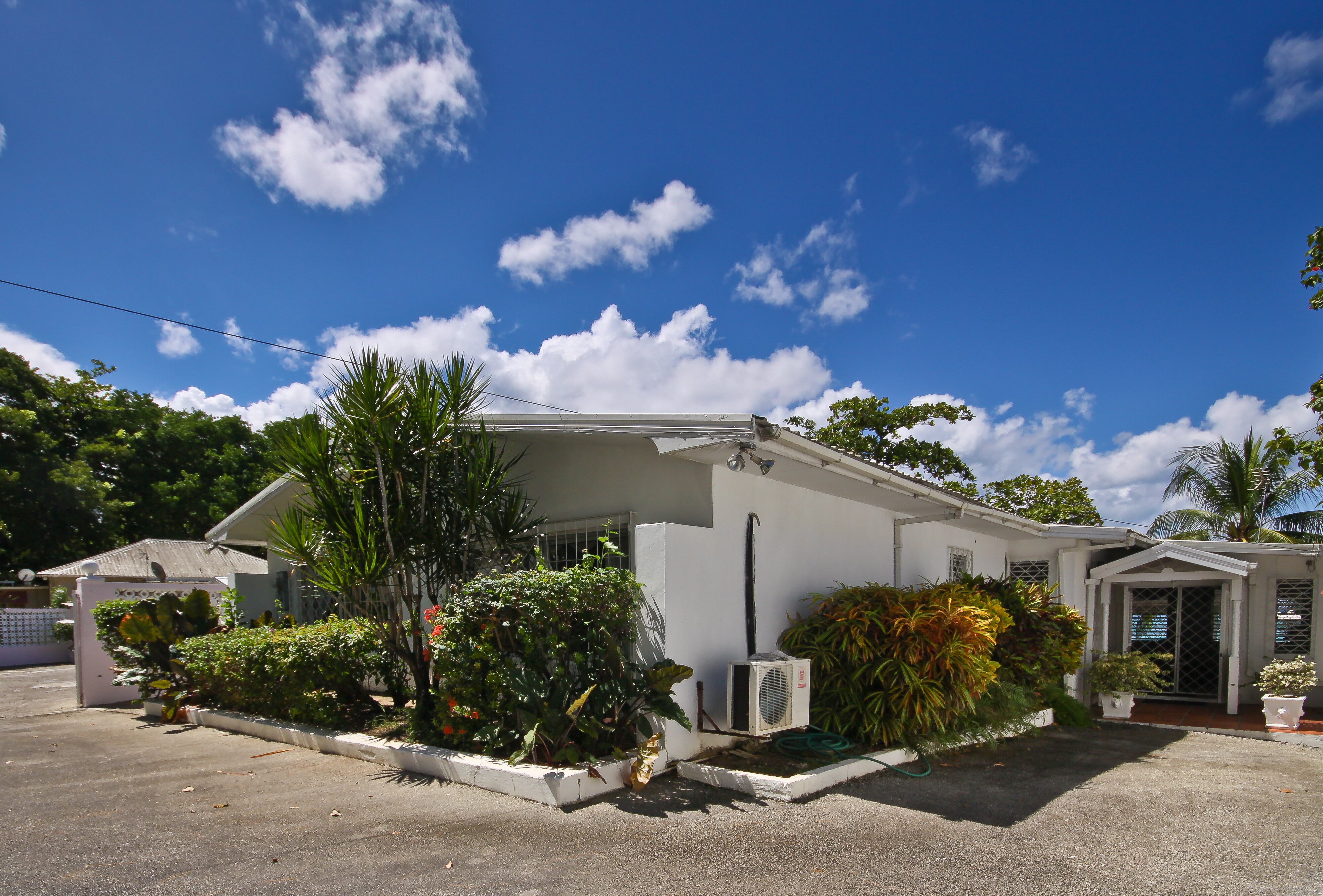 Aquamarine - Image 9