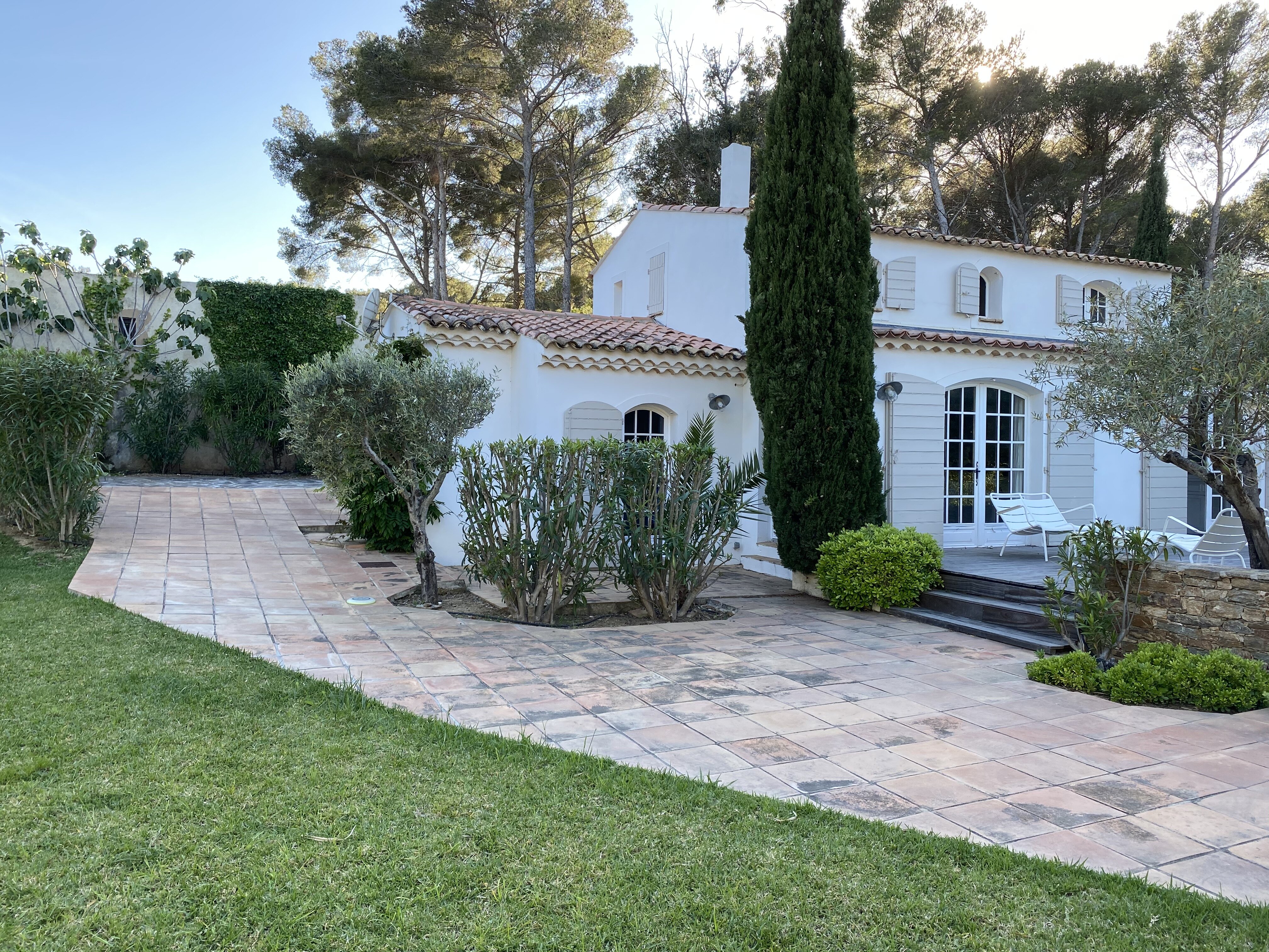 La Pinede - Image 18