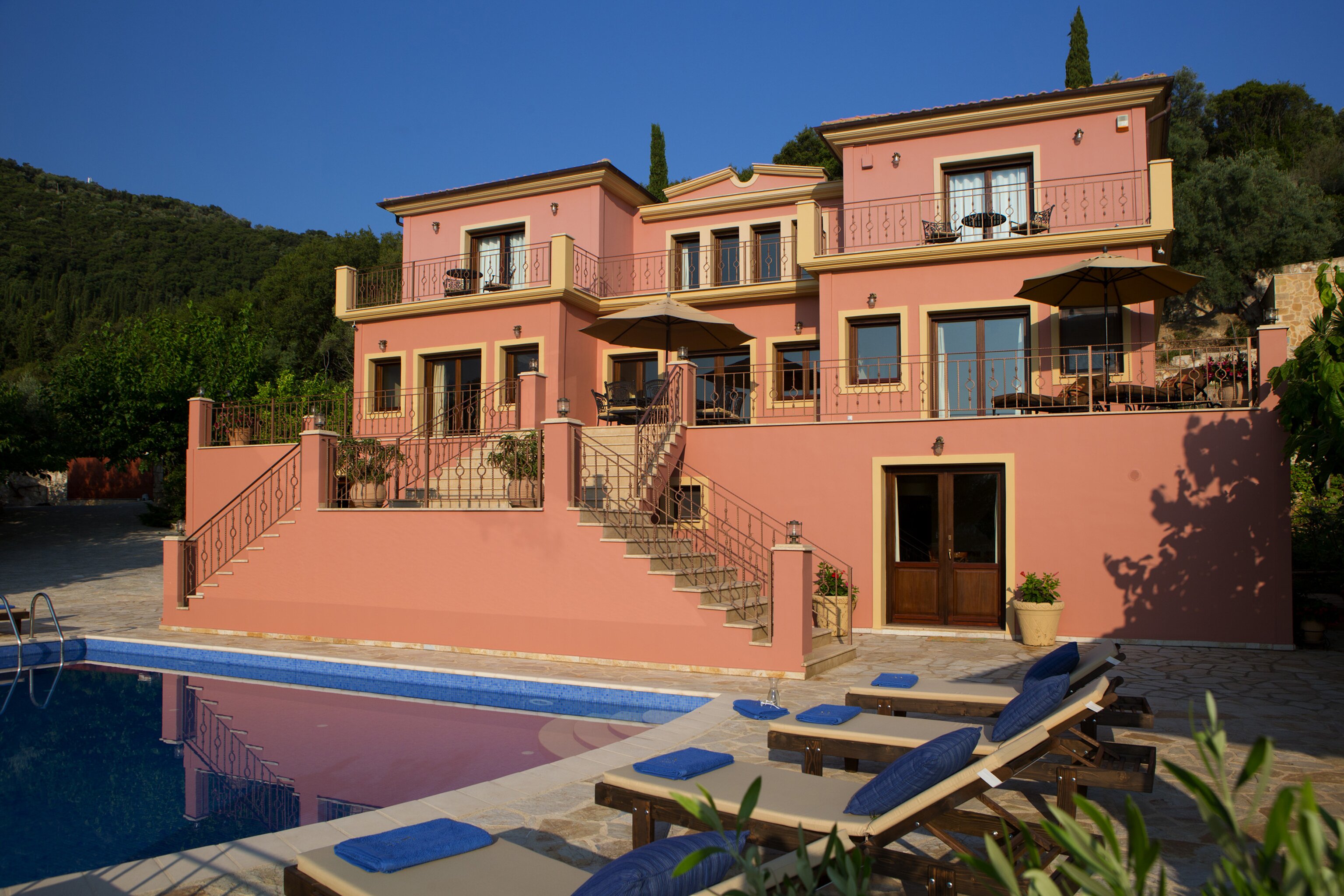 Water's Edge - Image 7