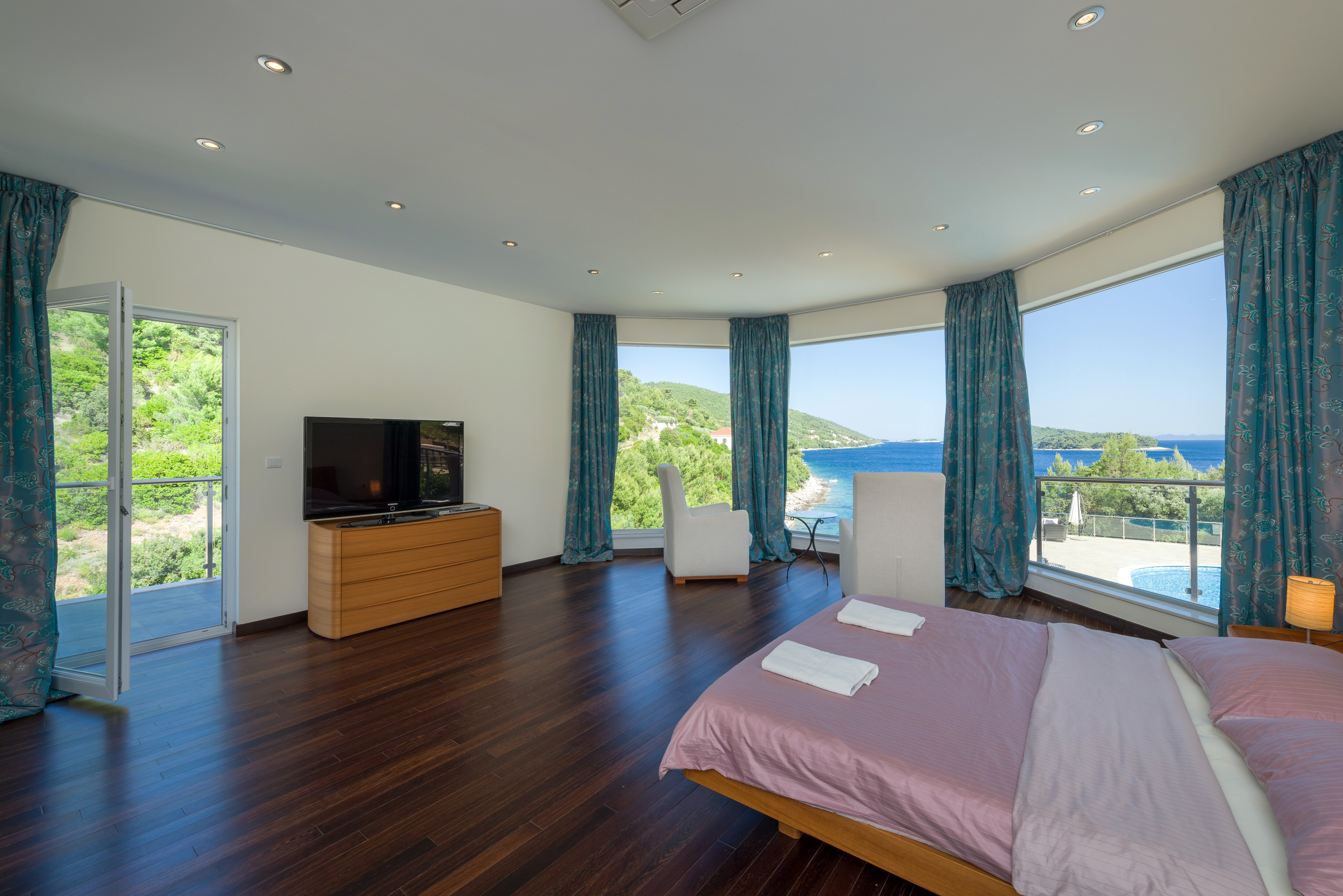 Korcula Beach Villa - Image 4