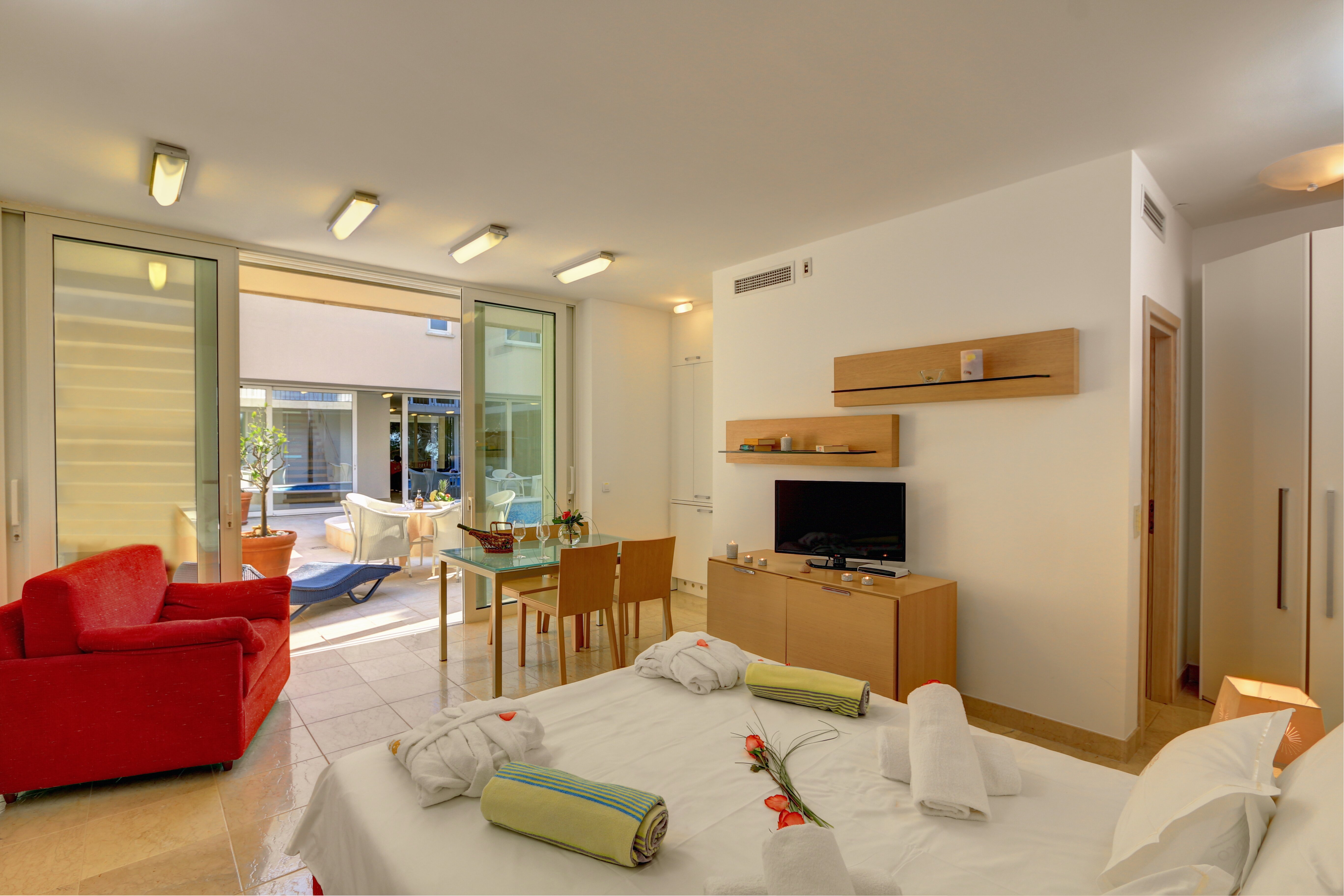 Golden Cape Villa - Image 12