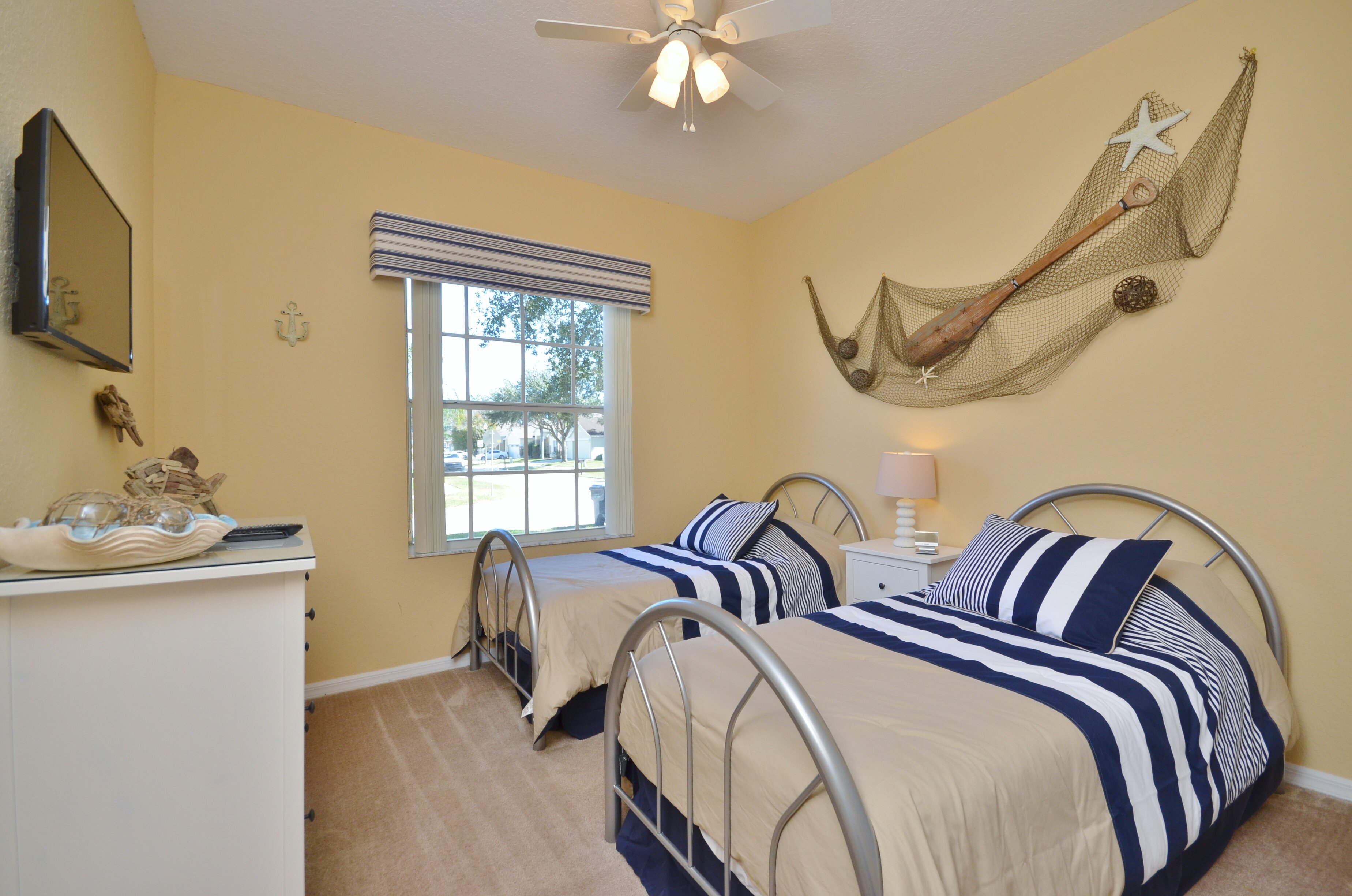 White Orchid - Image 14