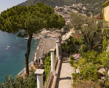 aa25a05e-3d58-416c-a1e8-7e84251139e6