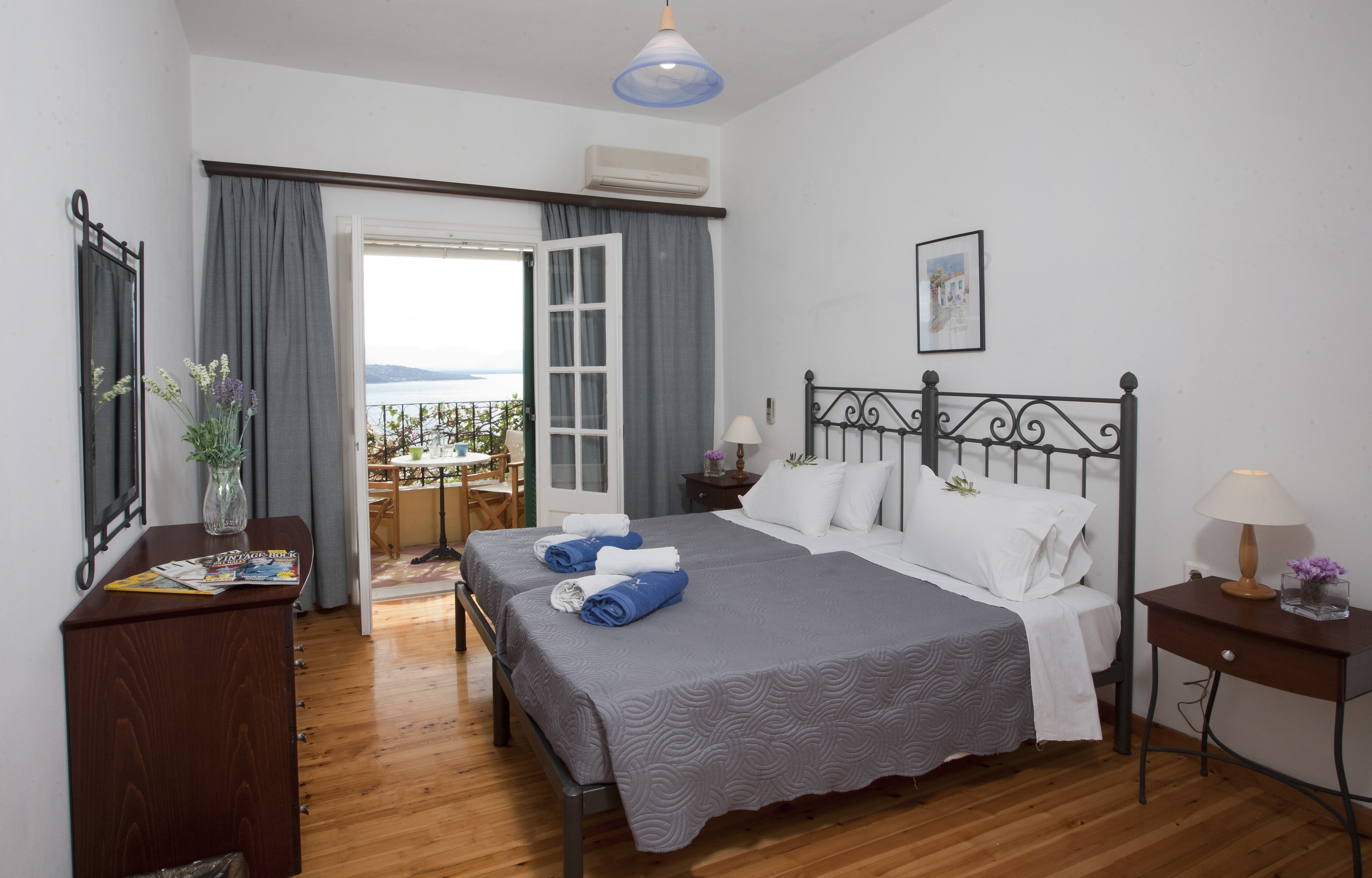 Angela Kasomitria - Image 5