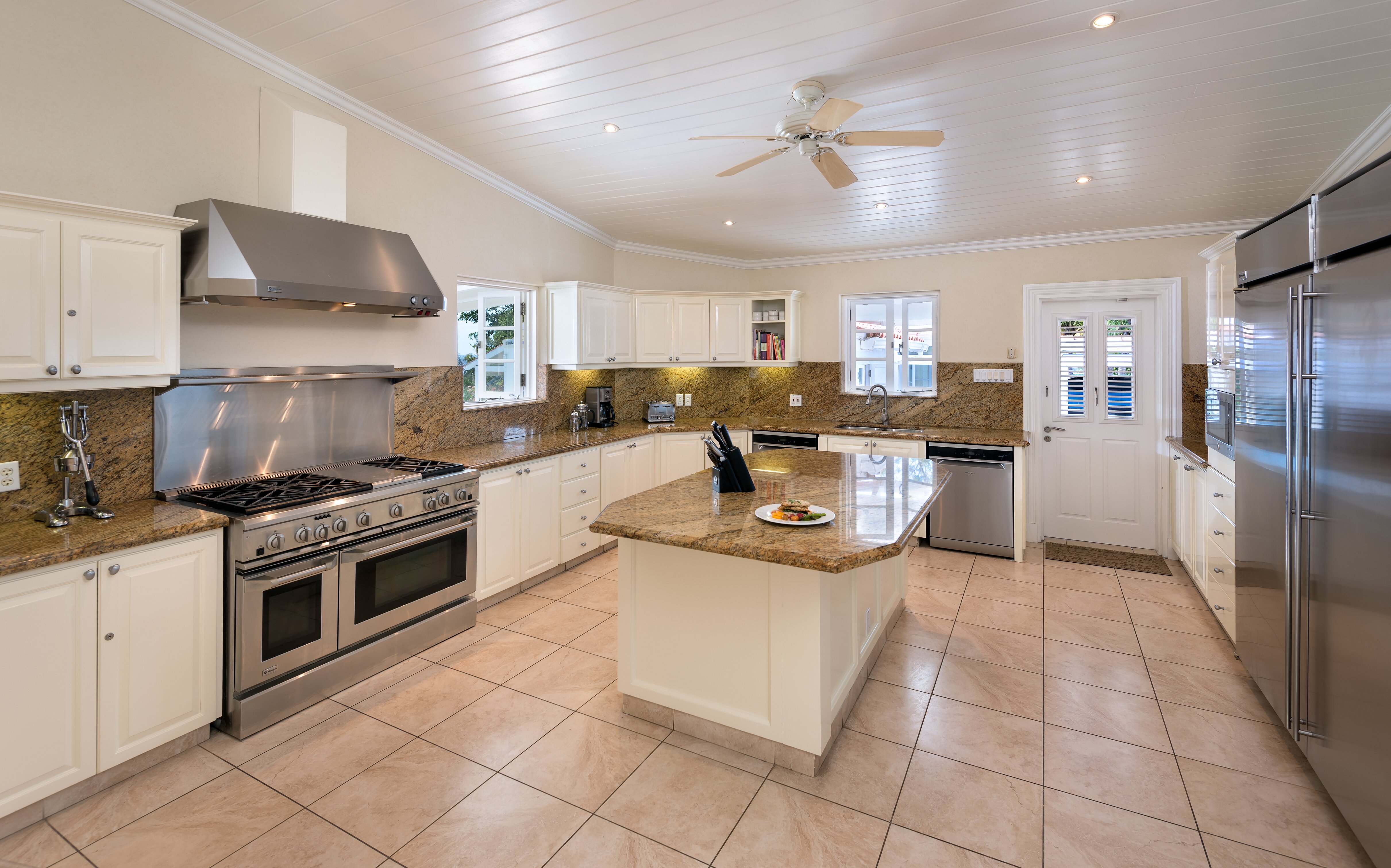 Stanford House - Image 16