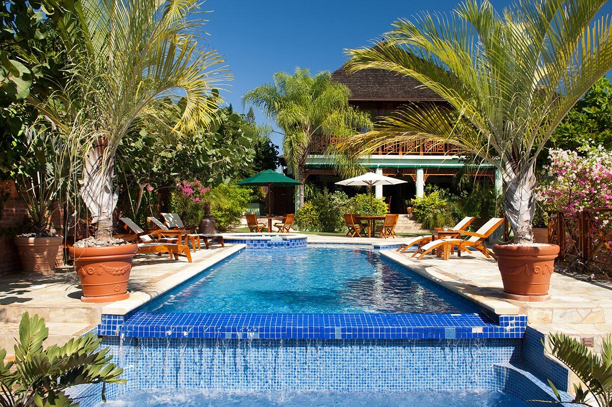 Whispering Waters on the Beach - Image 12