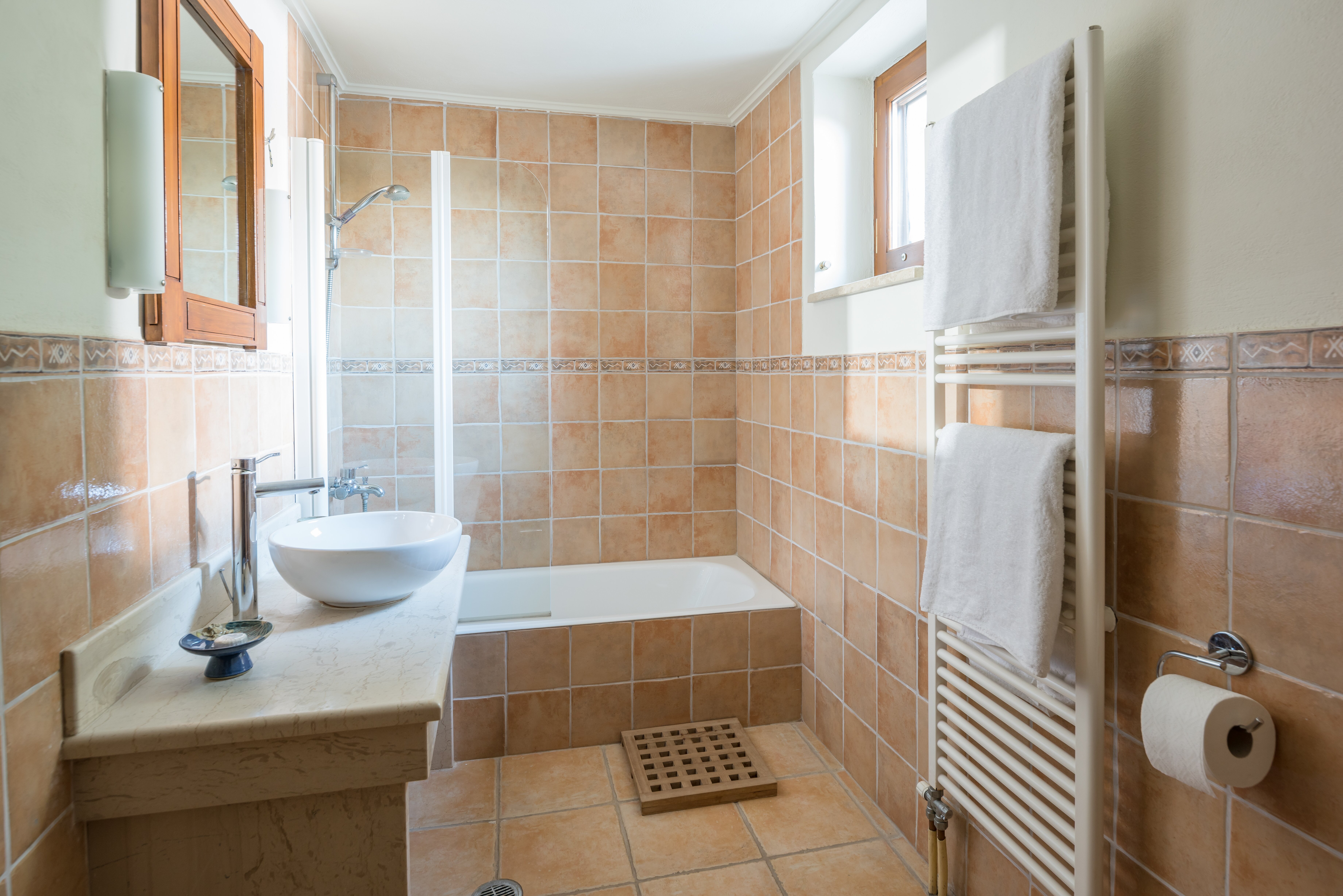 To Petrino - Image 12