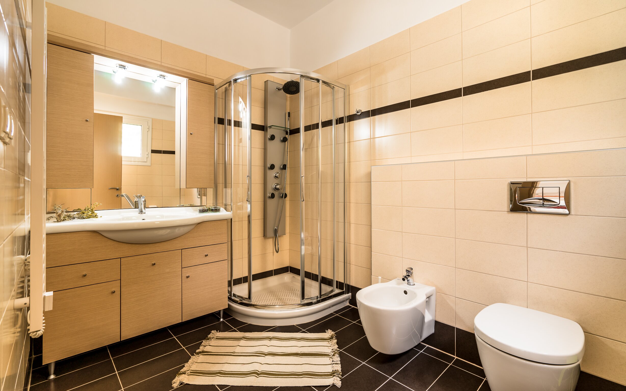 Water House - Image 10