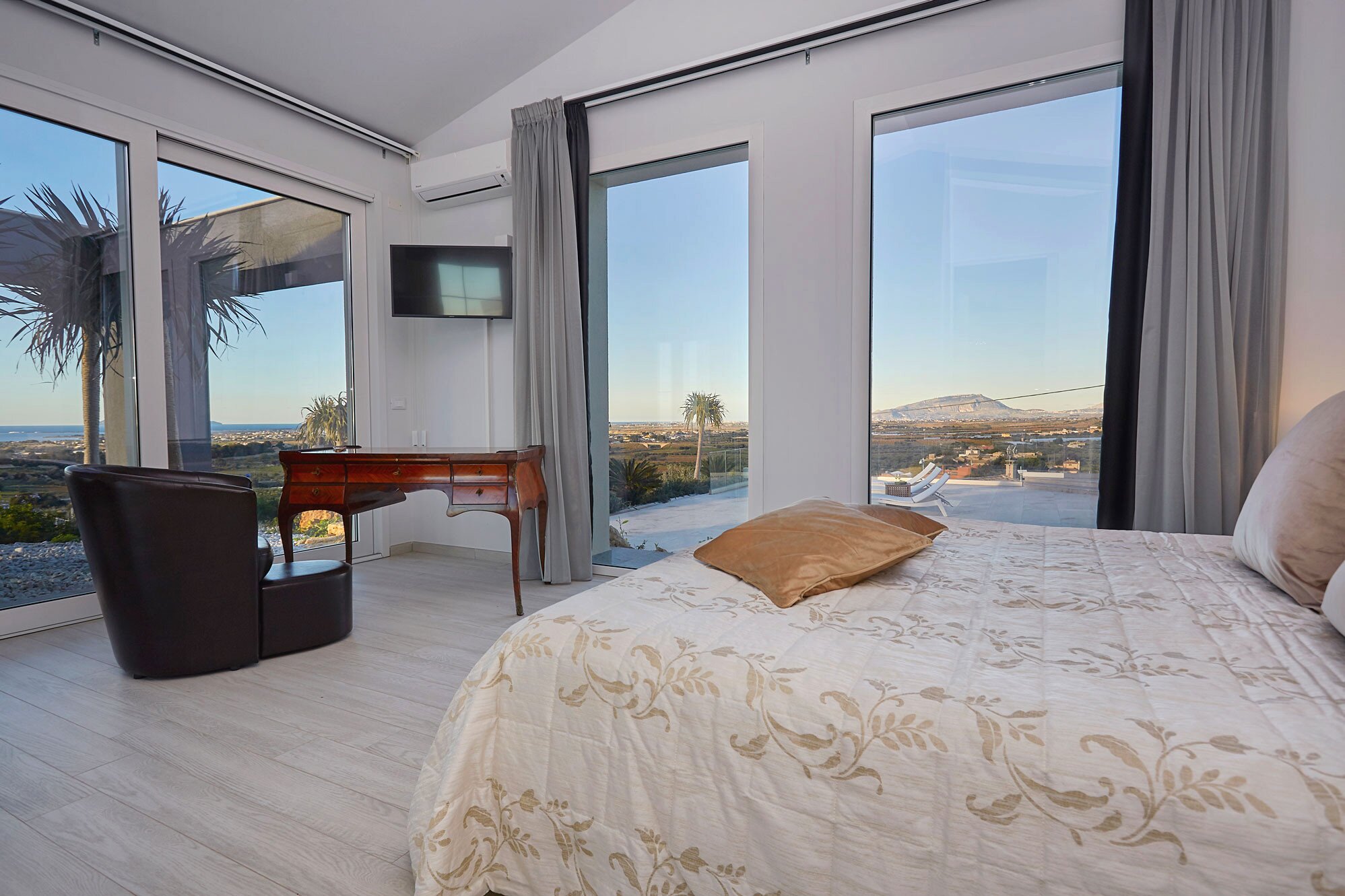 Islands View - Image 8