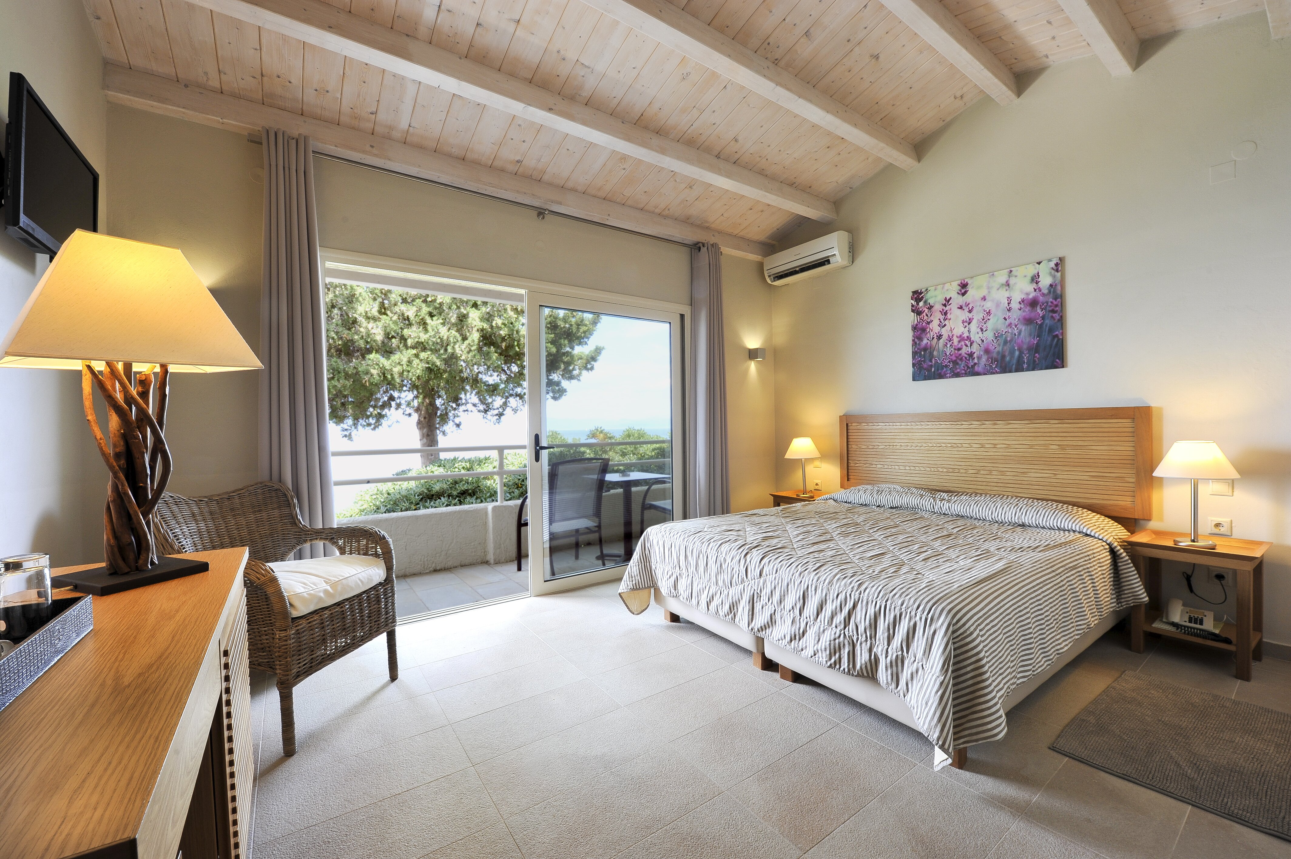 Paxos Beach Hotel - Image 6