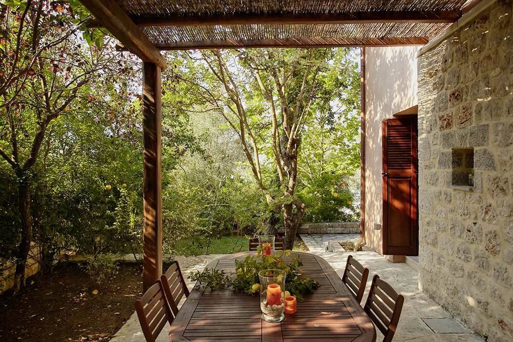 Sailors Retreat - Image 13