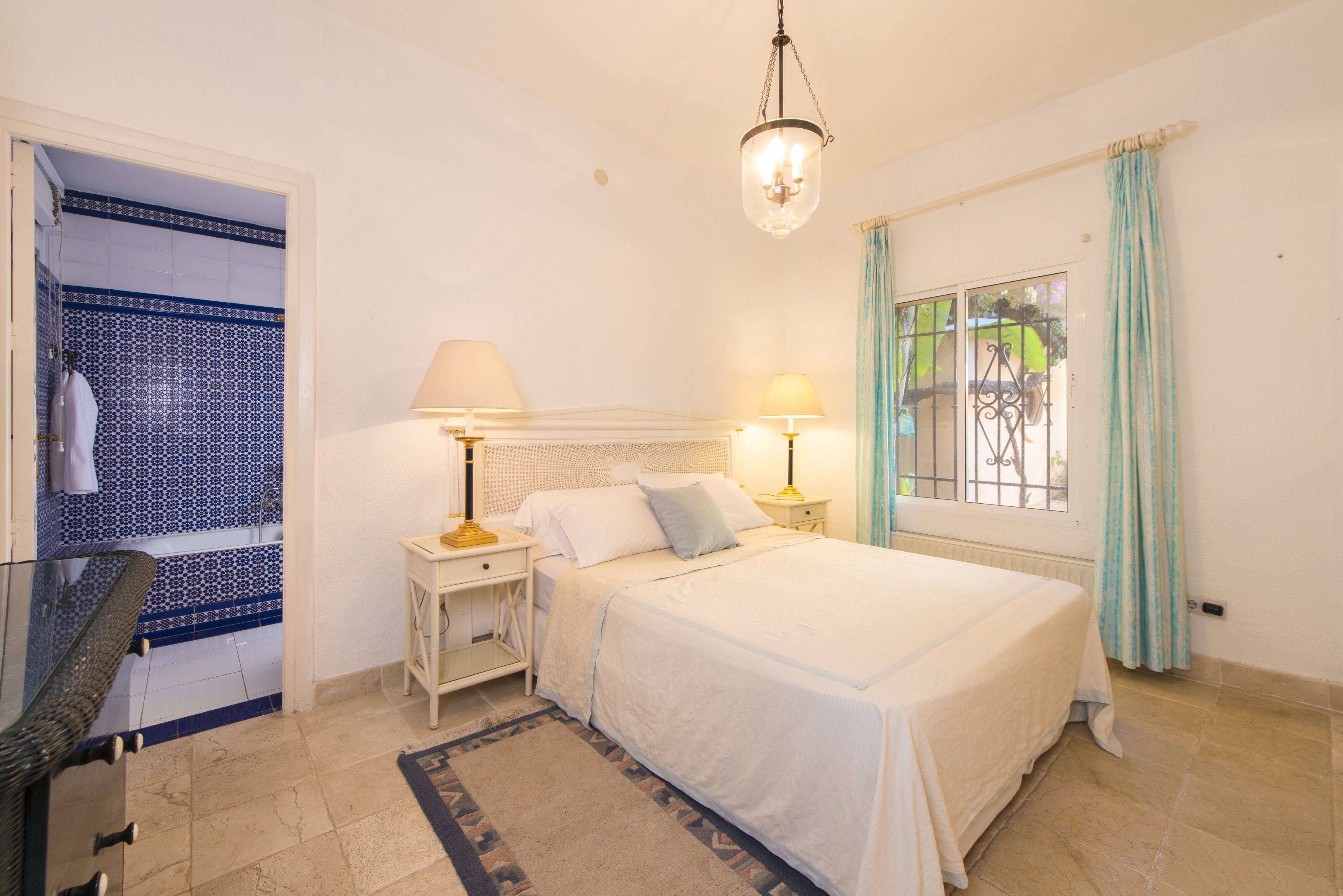 Rodeo Alto, Puerto Banús - Image 12