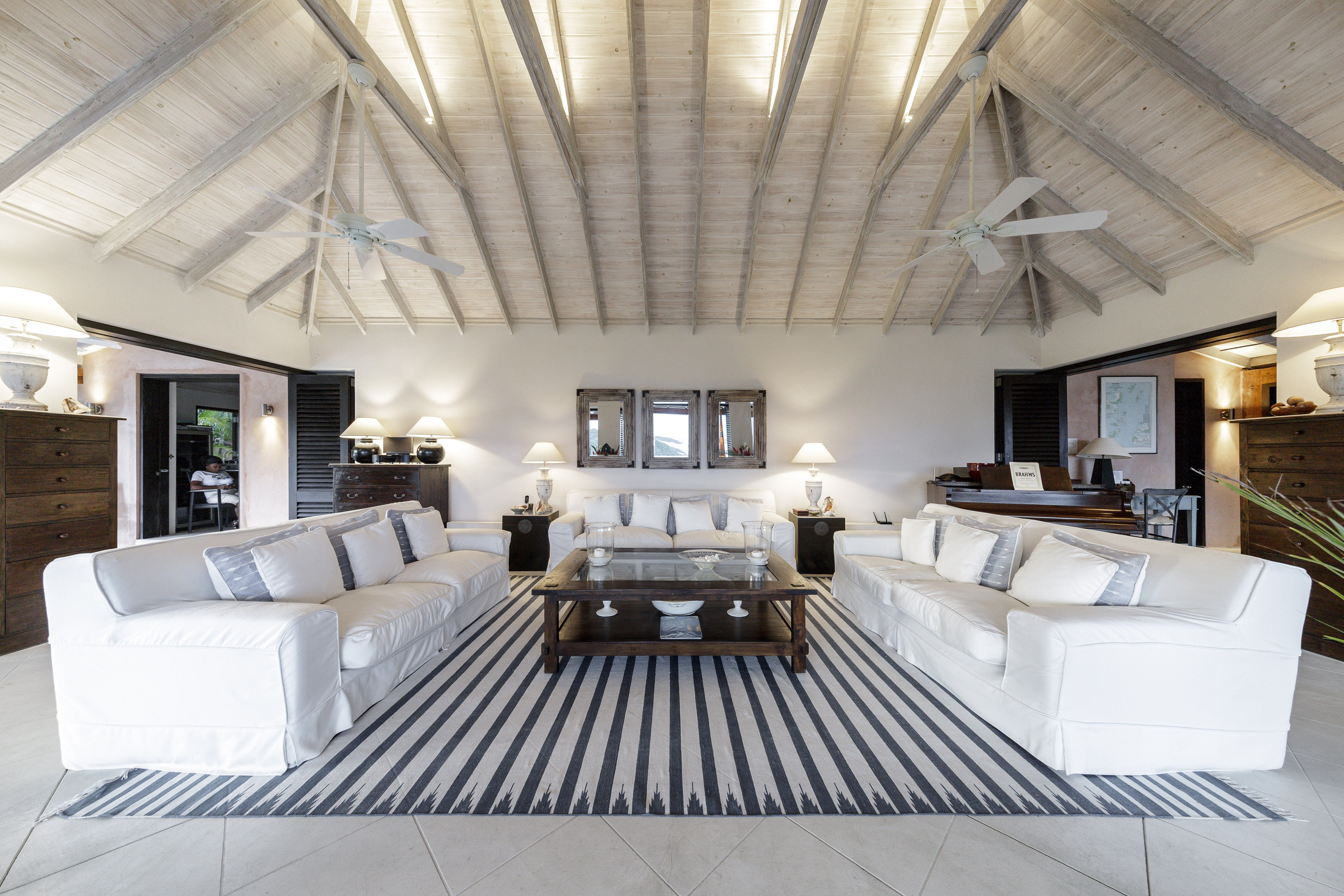 Macaroni Beach House - Image 14