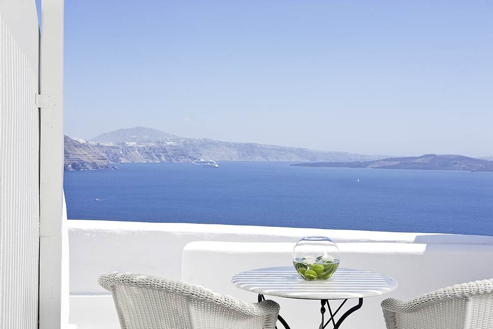 Canaves Oia Hotel & Suites - Image 4