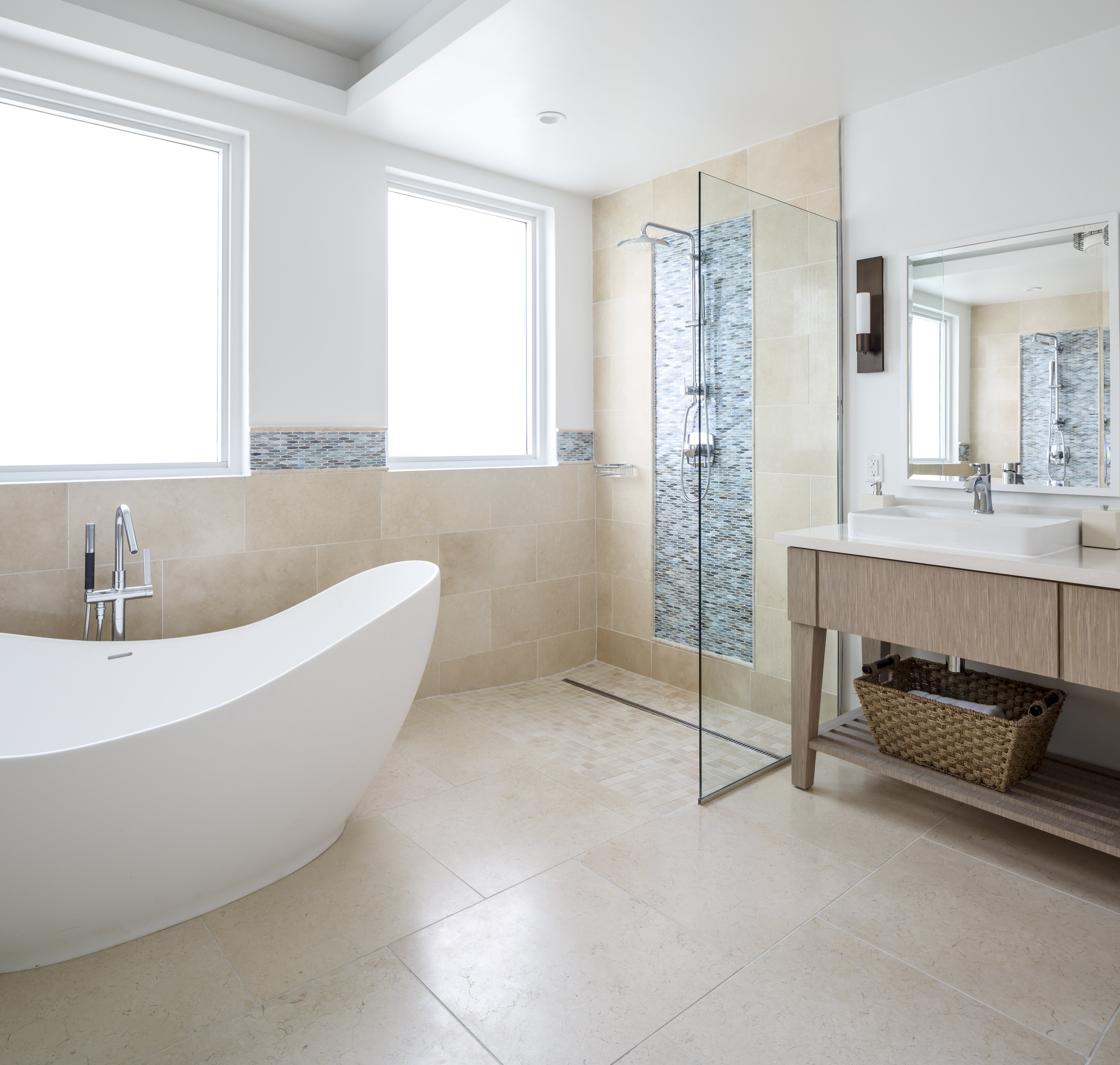 Windjammer Luxury Beachfront Villa - 2BD - Image 4