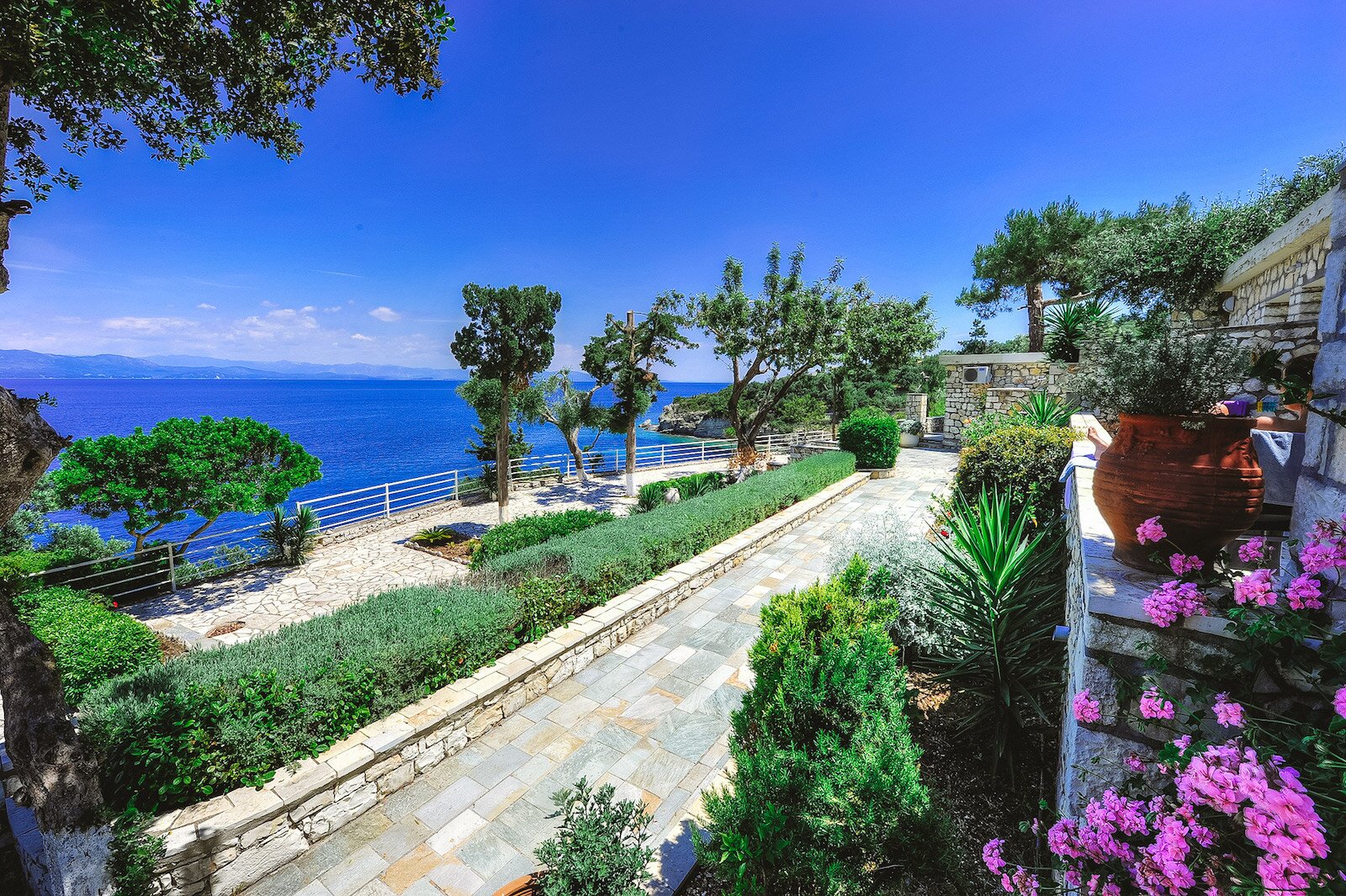 Paxos Beach Hotel - Image 14