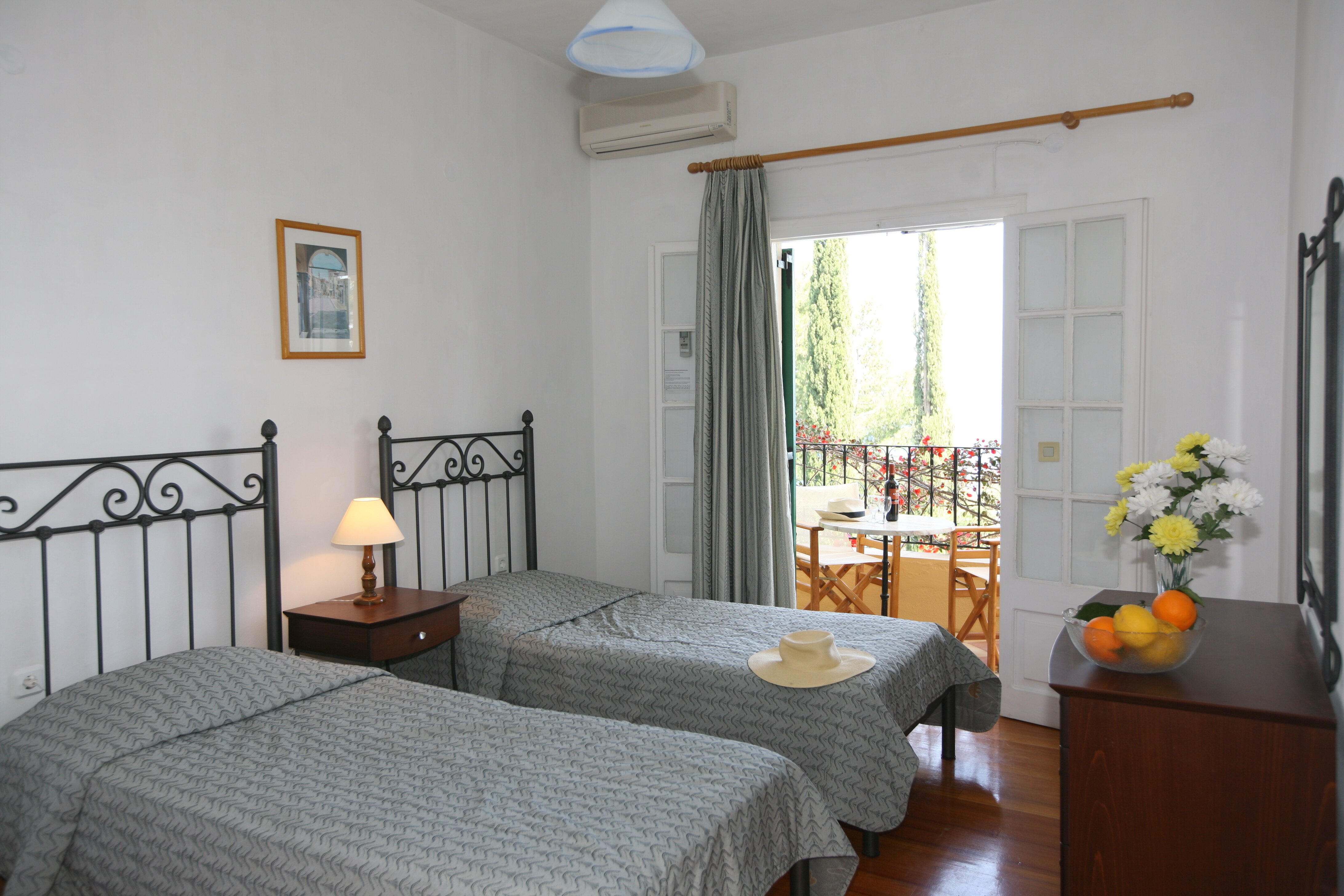 Yannaki Kasomitria - Image 4