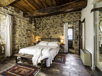 Renato's Tower - master bedroom