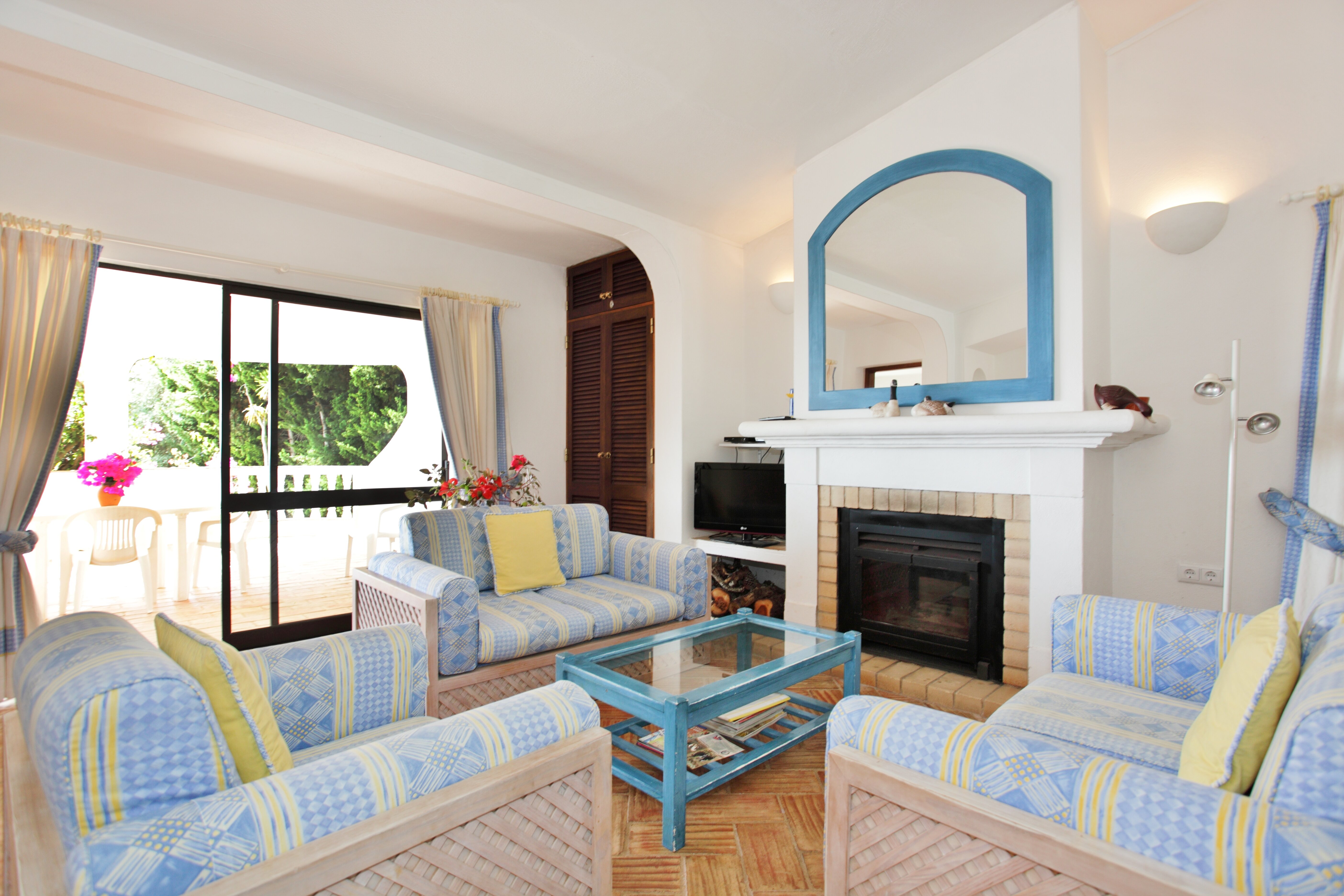 Casa dos Gemeos - Image 4