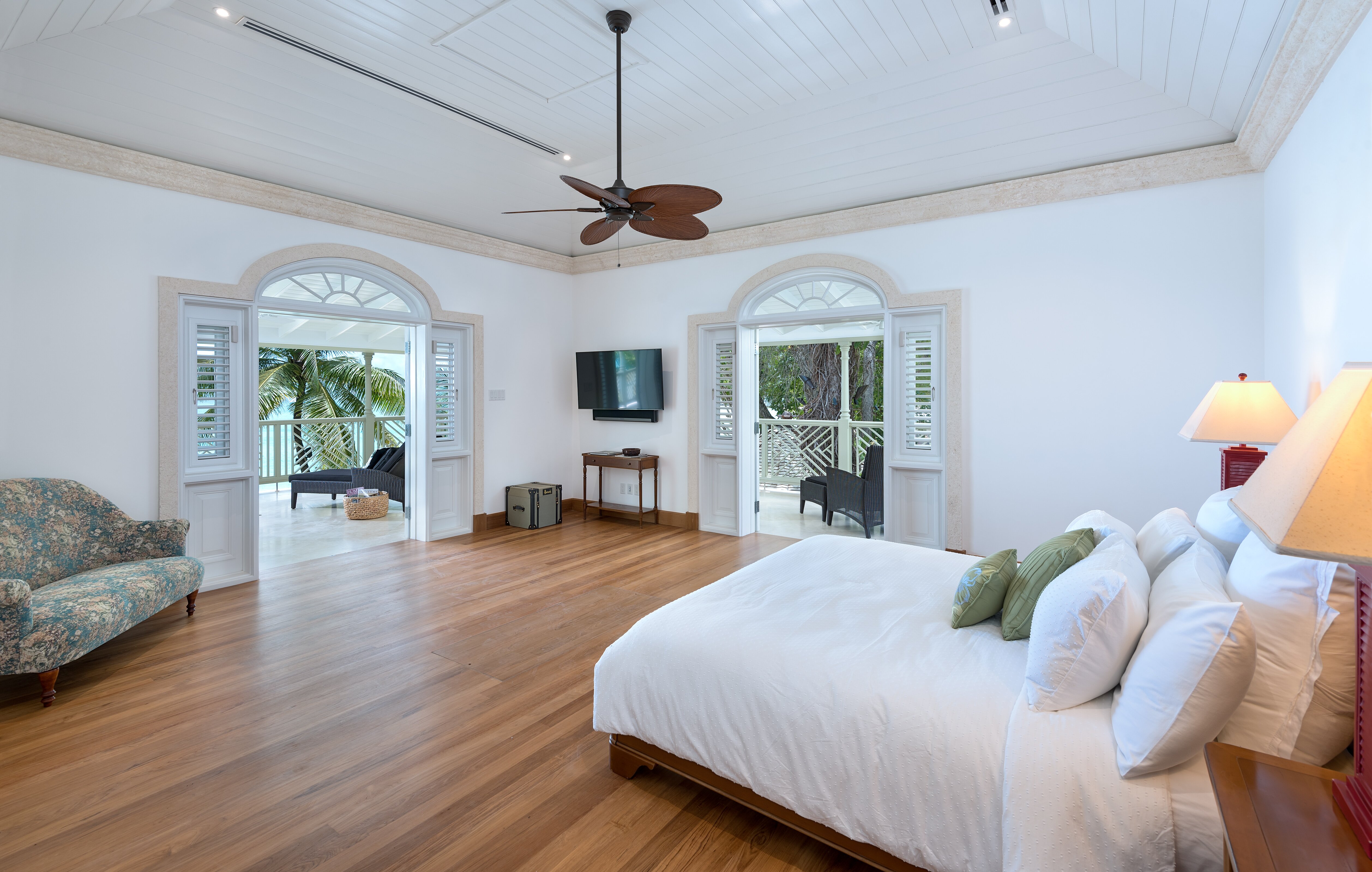 Hemingway House - Image 7