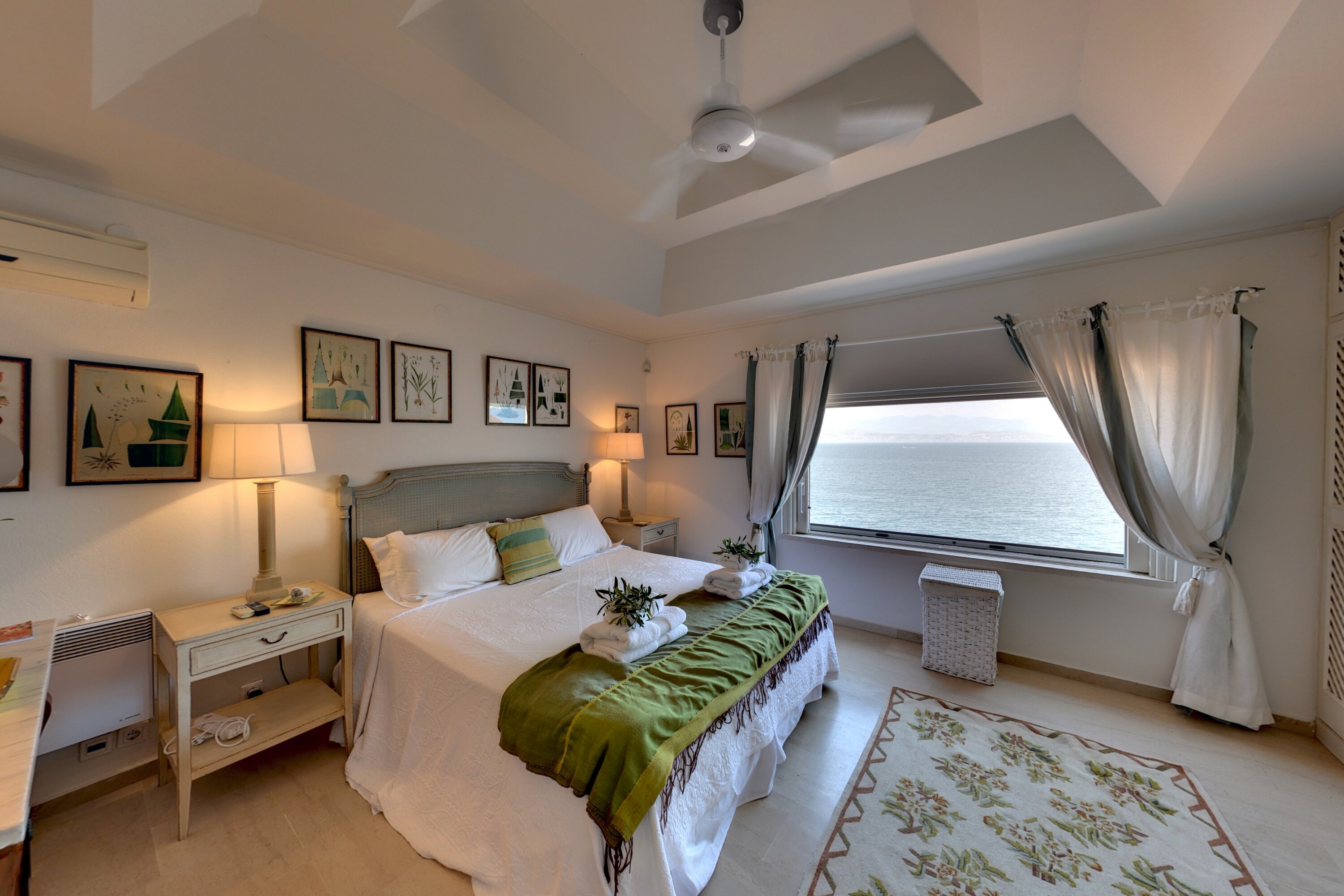 The Boat House - Image 12