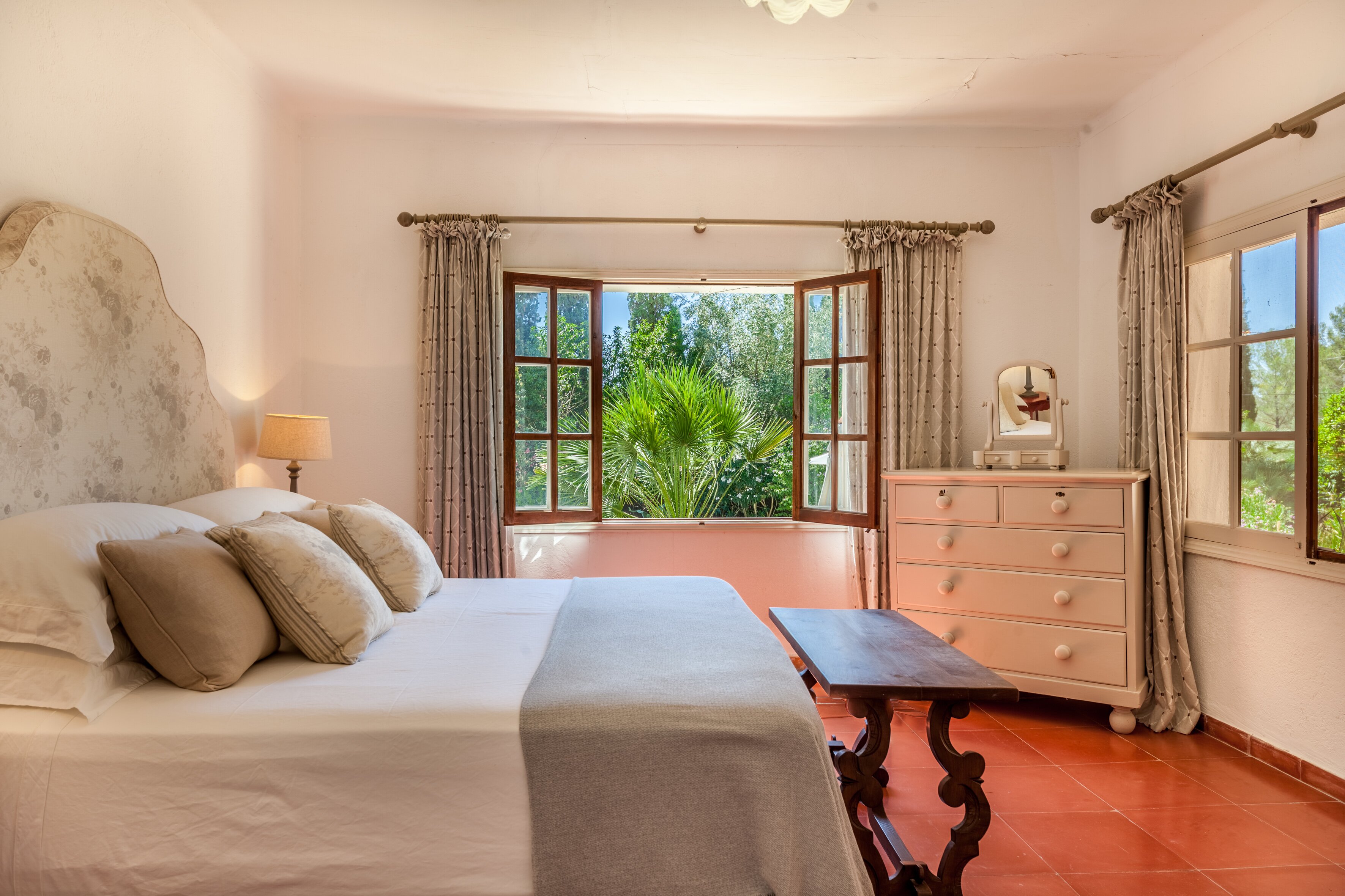 Bella Fonte - Image 10