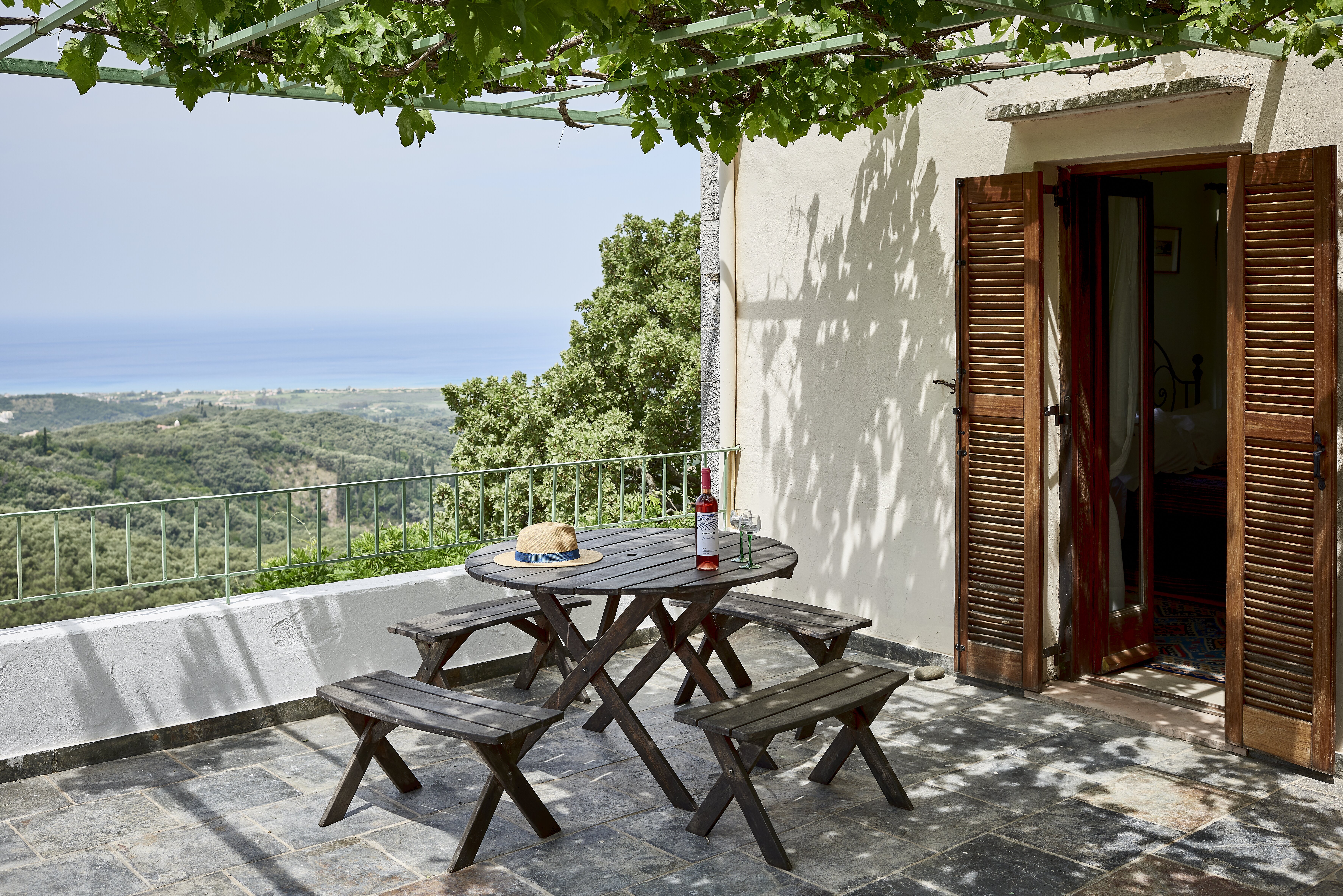 Loutses House - Image 9