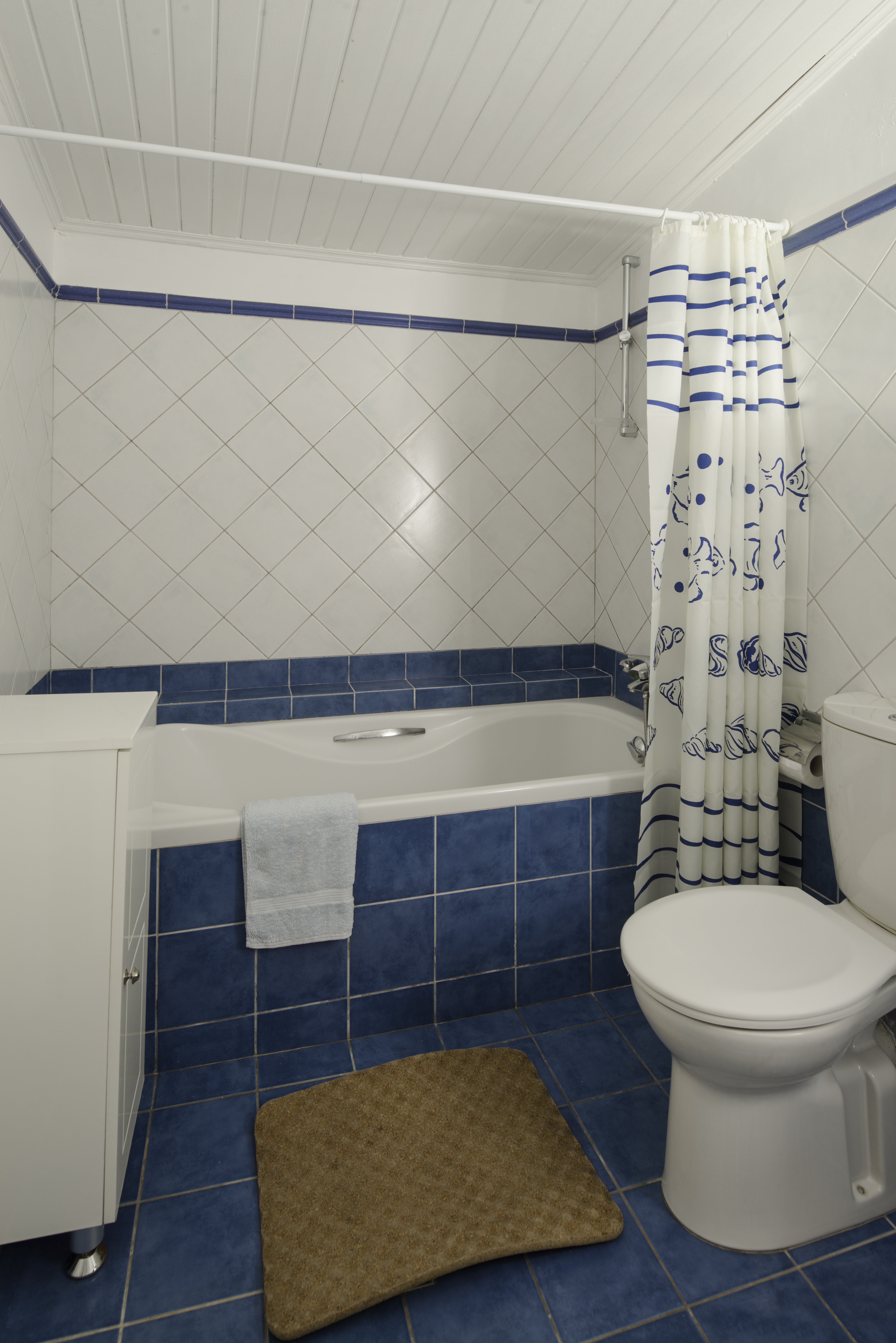 Apraos House - Image 9