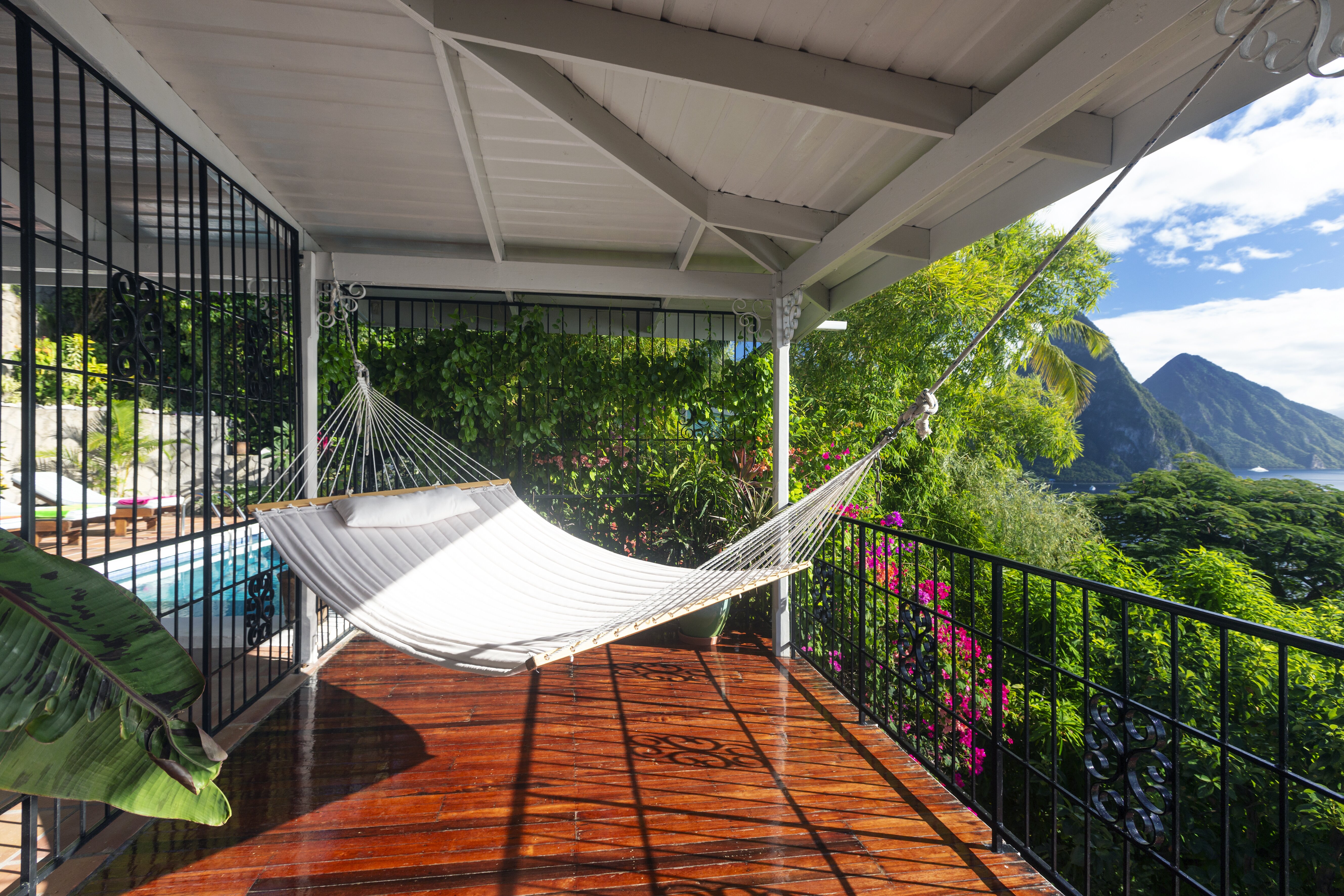 La Bagatelle - Image 11