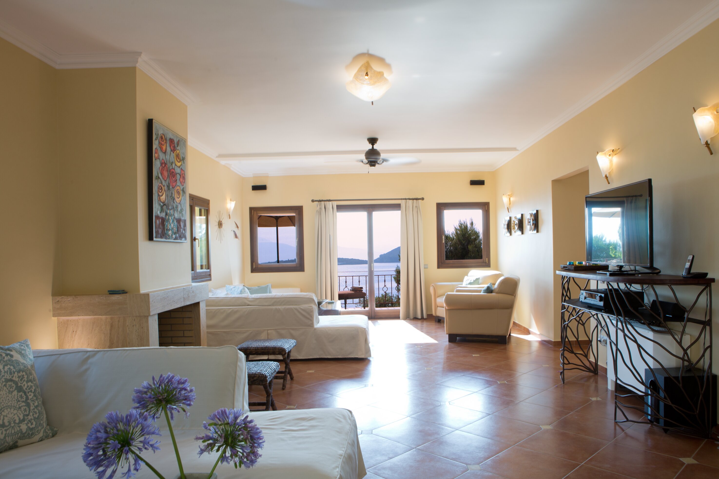 Water's Edge - Image 13