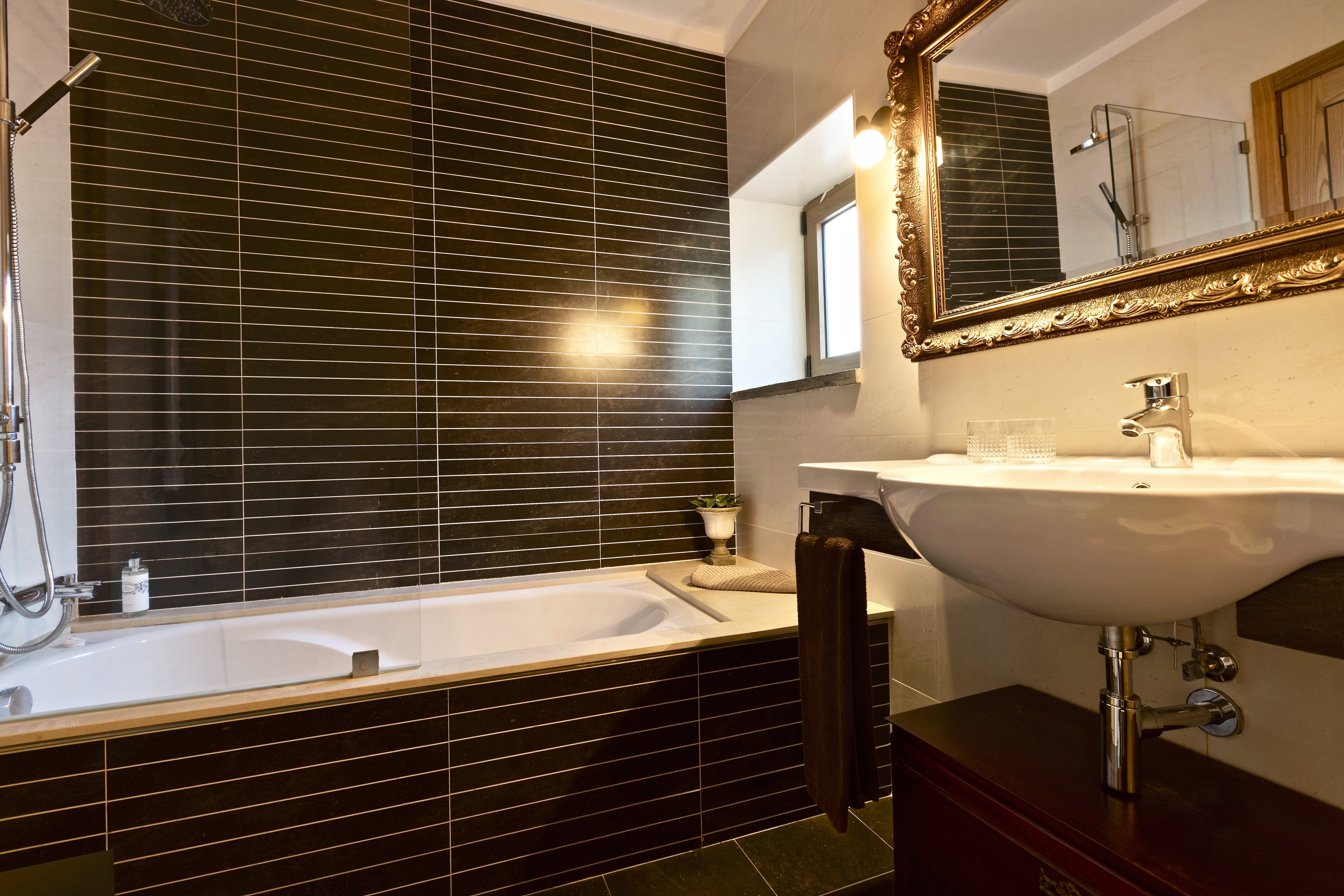 Vineyard Cottage - Image 17