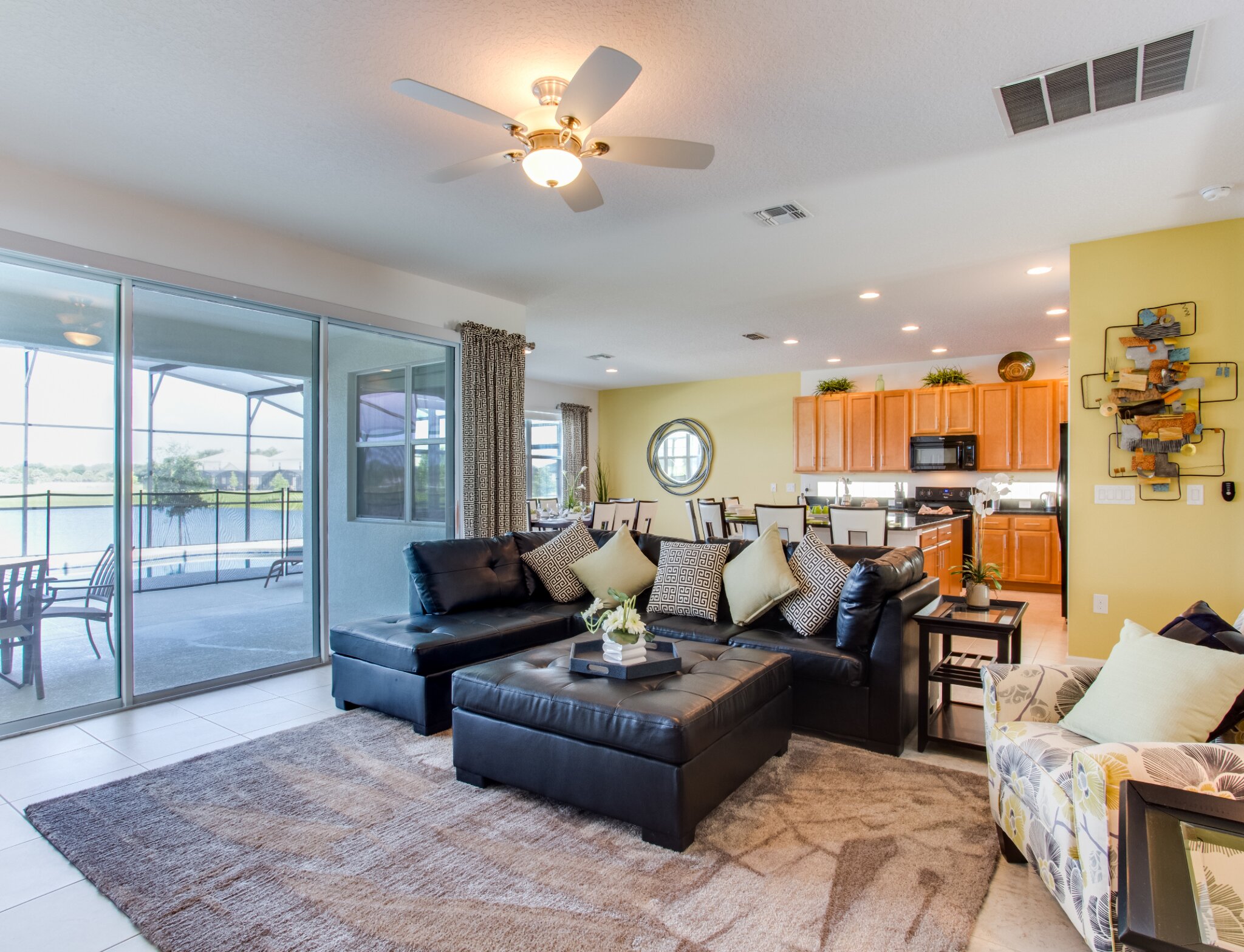 Lakeside house - Image 11