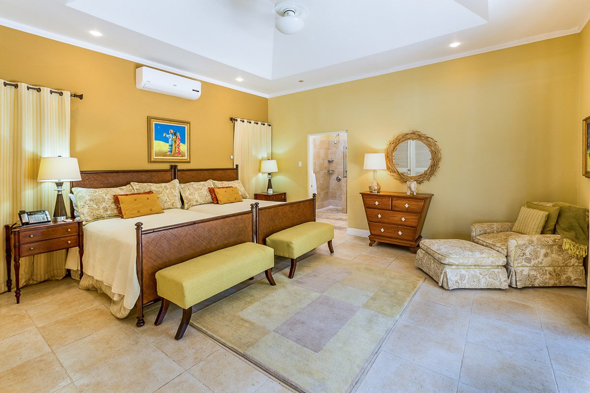 Sweet Spot on the Beach - Image 10