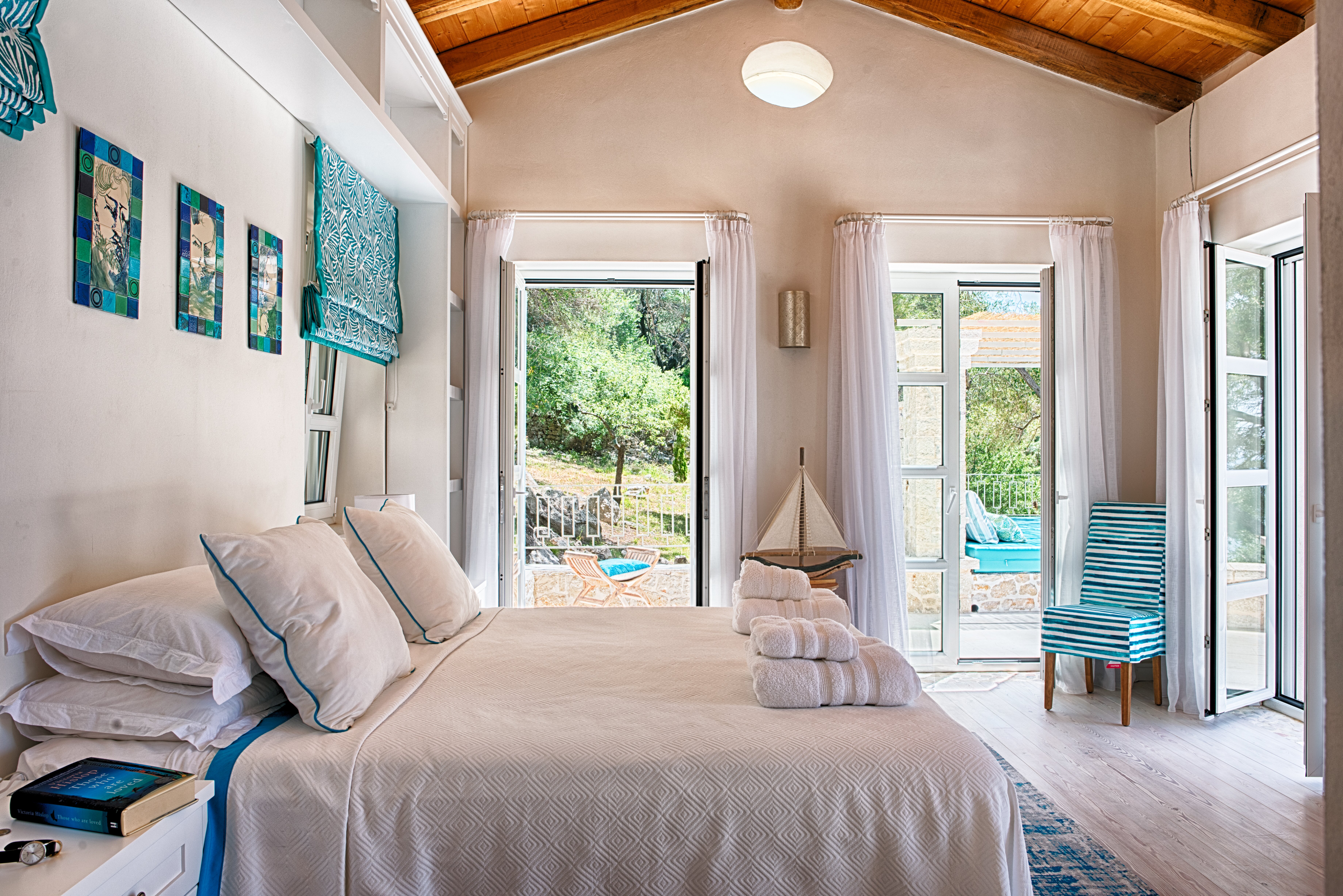 Pebble Bay - Image 12