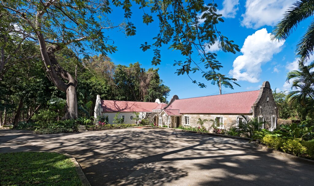 Entrance to Porter's Villa