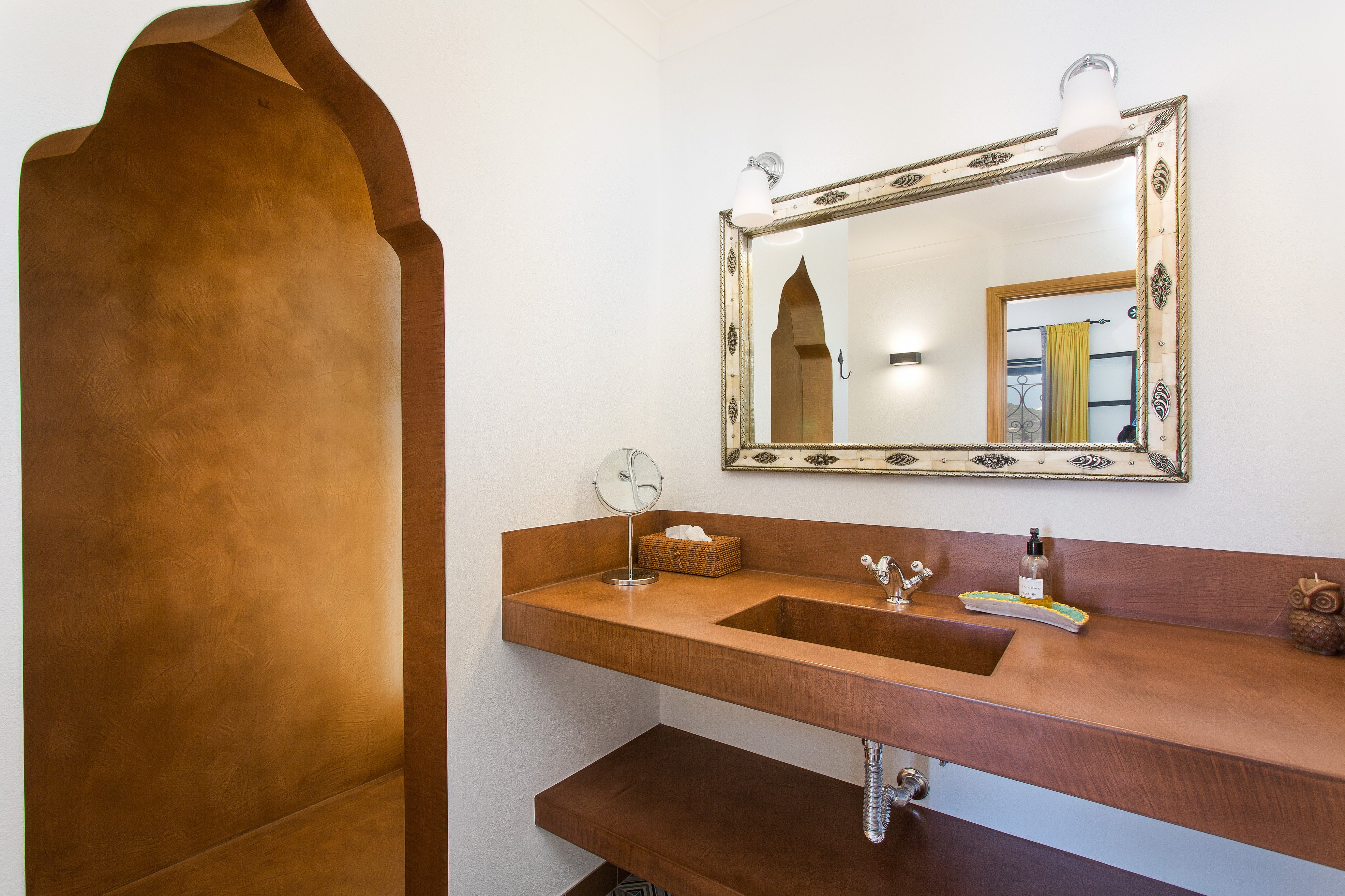 Casa Blanca - Image 16