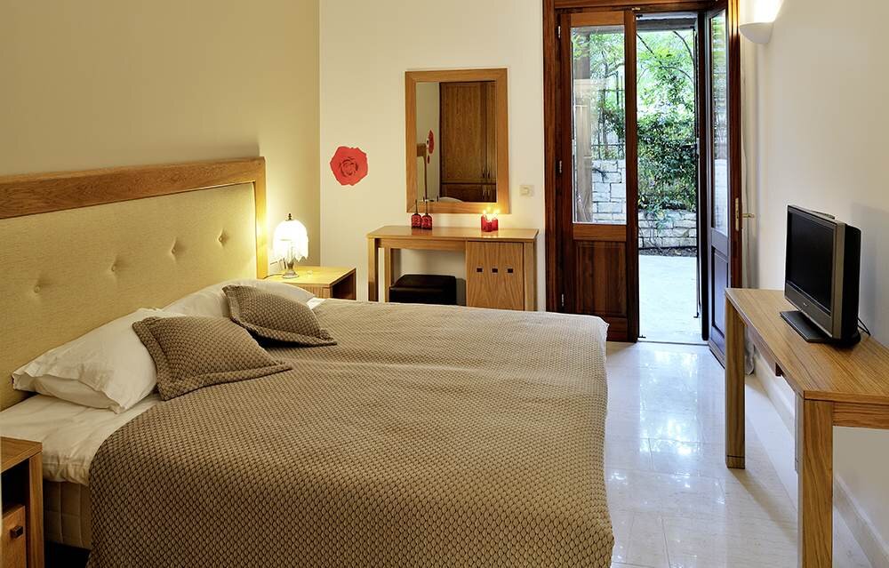 Sailors Retreat - Image 9