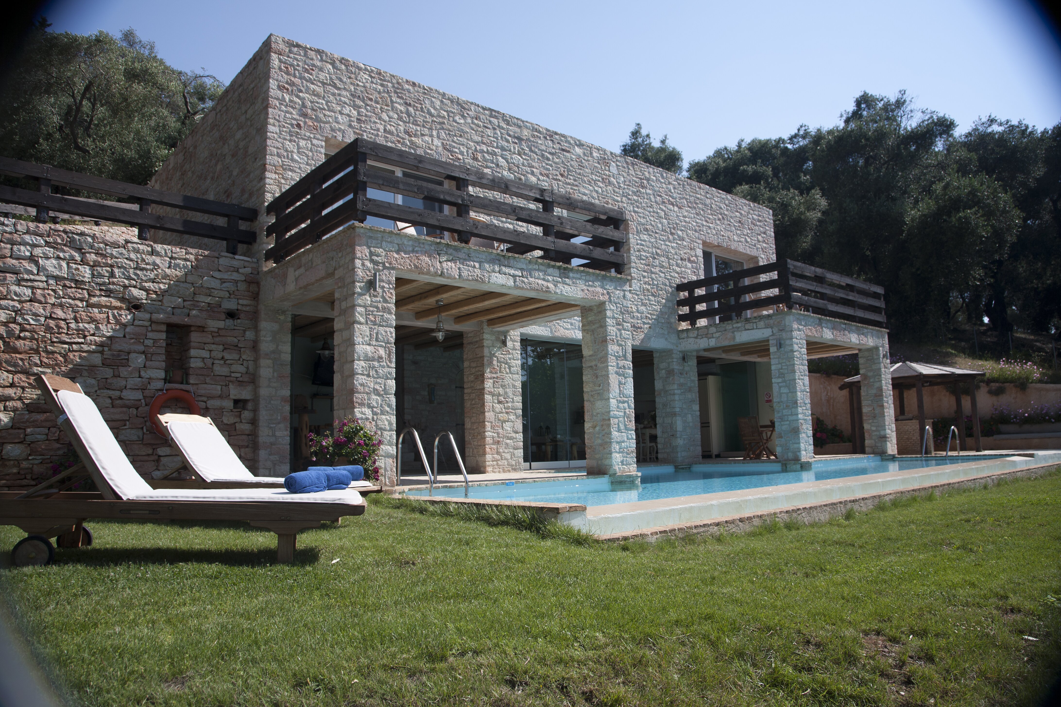 Akrothalassia - Image 12